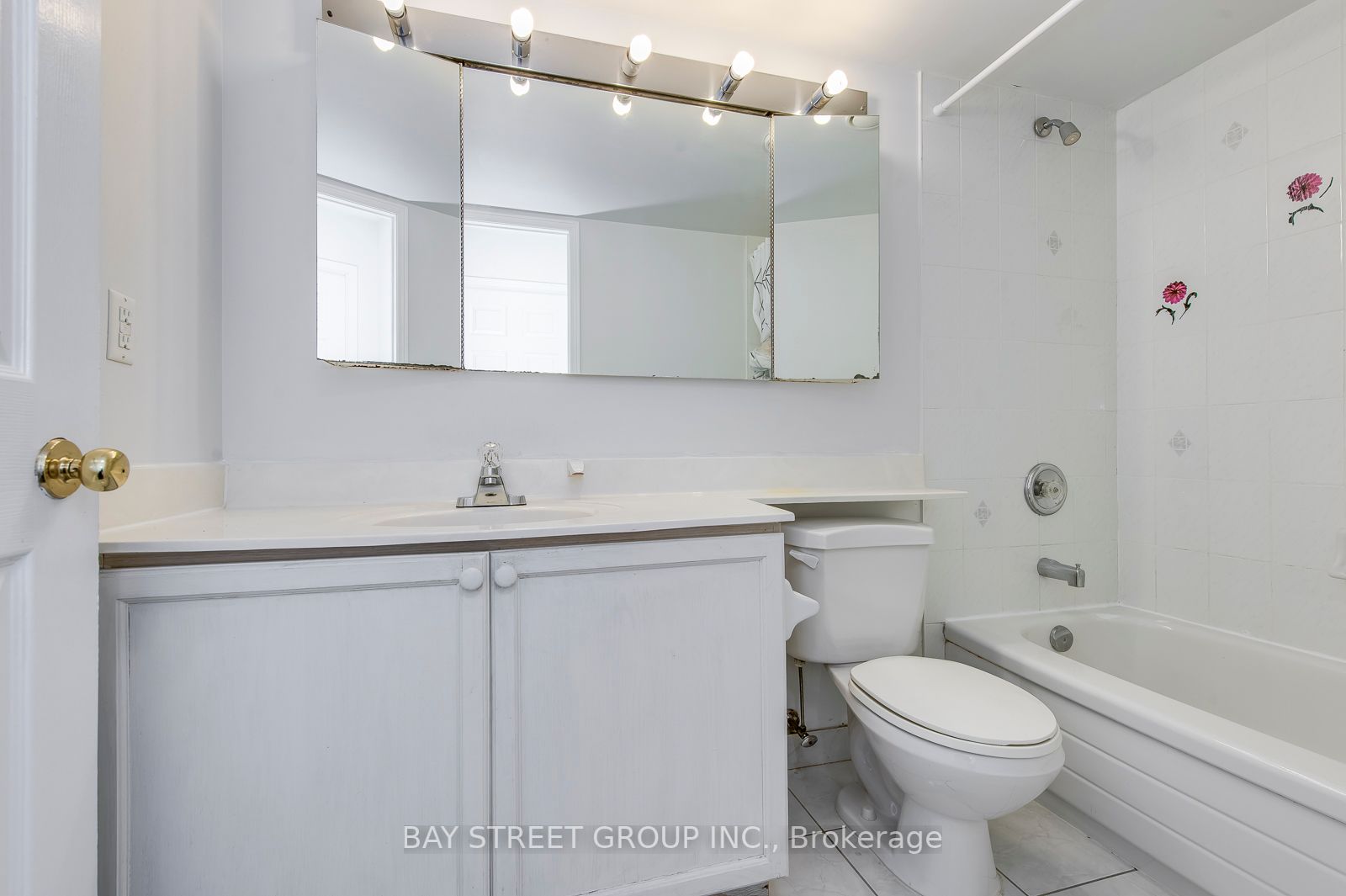 1 Pemberton Ave, #1008