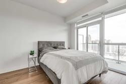 501 St Clair Ave W, #1905