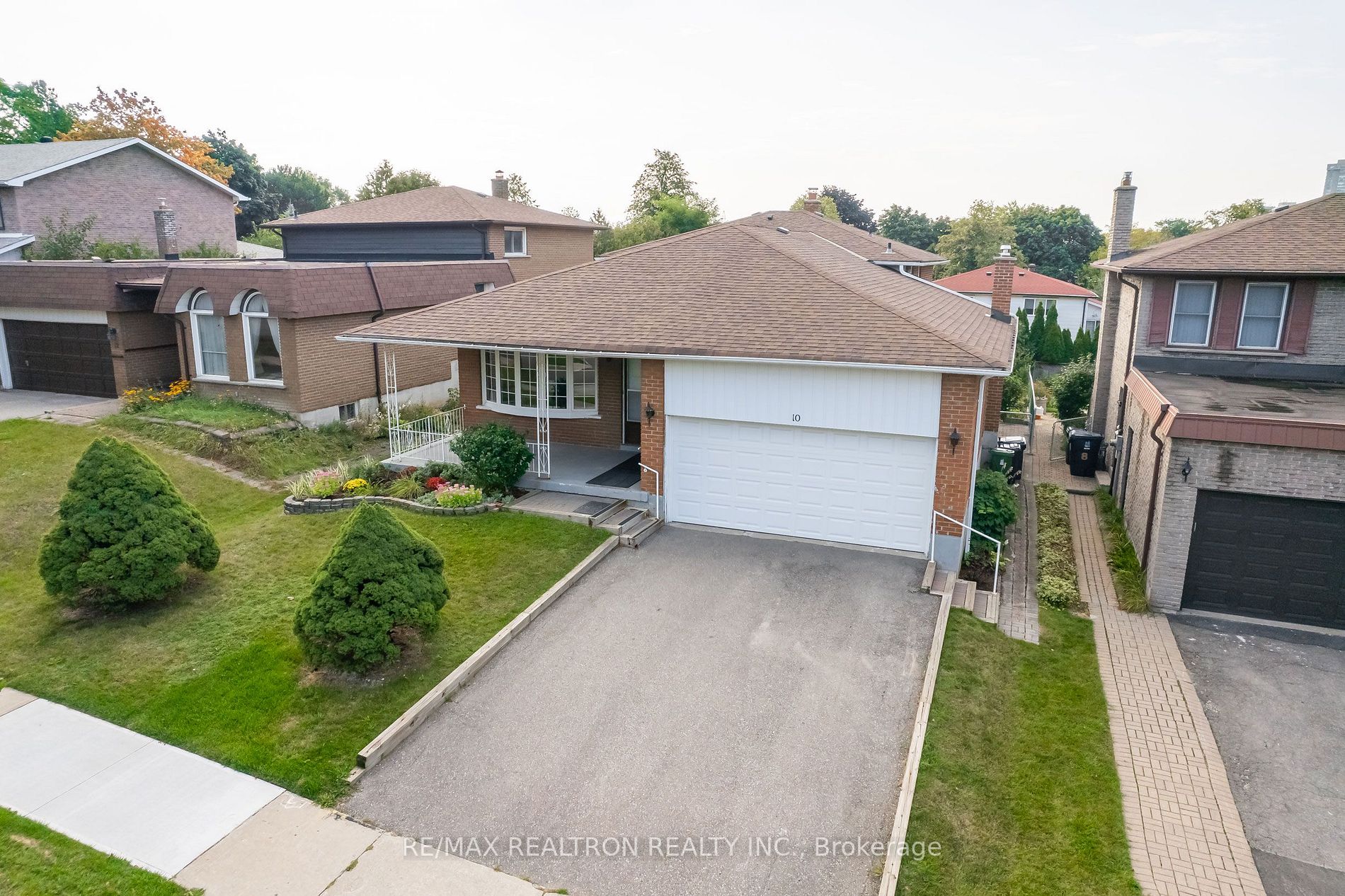 10 Shadberry Dr