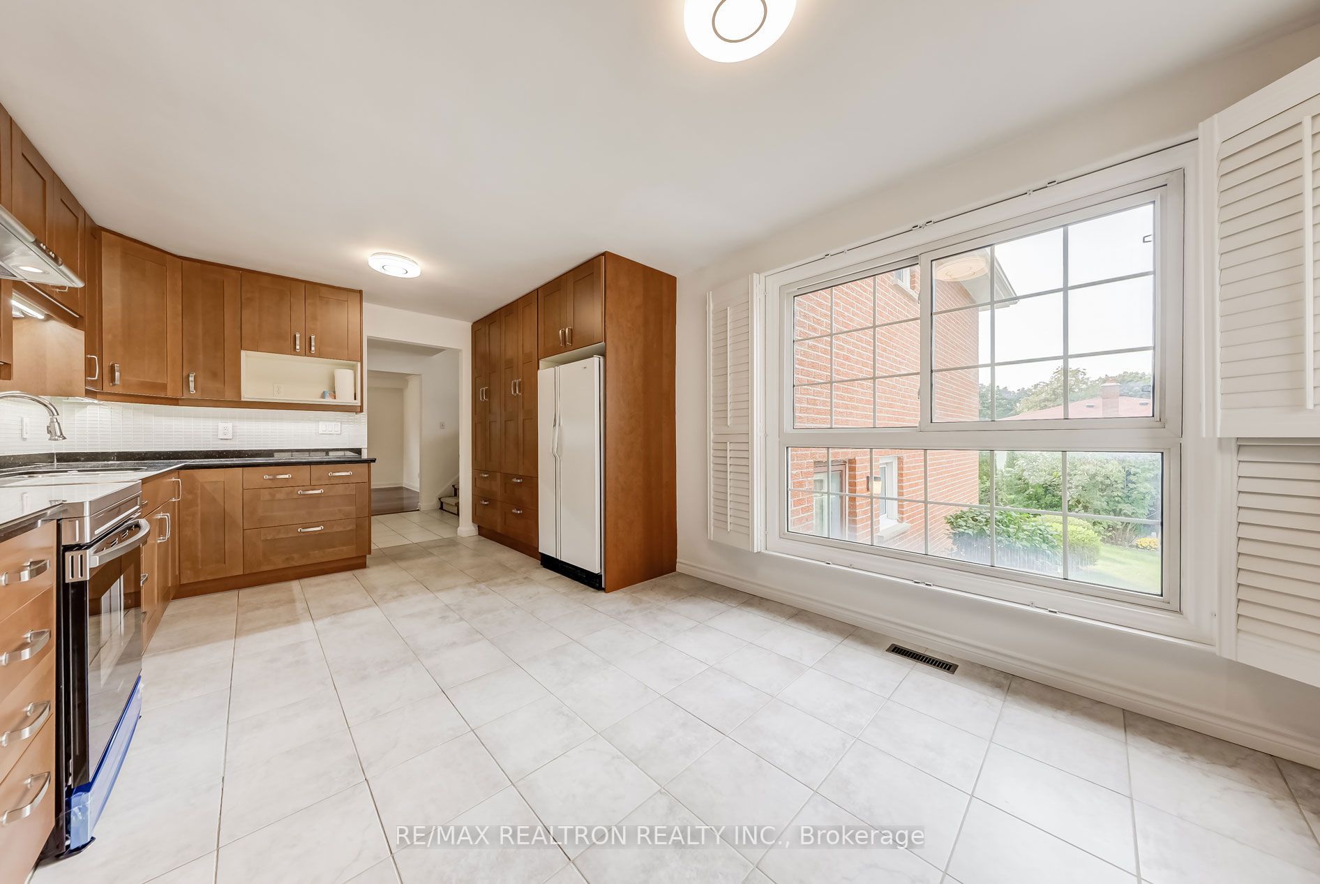 10 Shadberry Dr