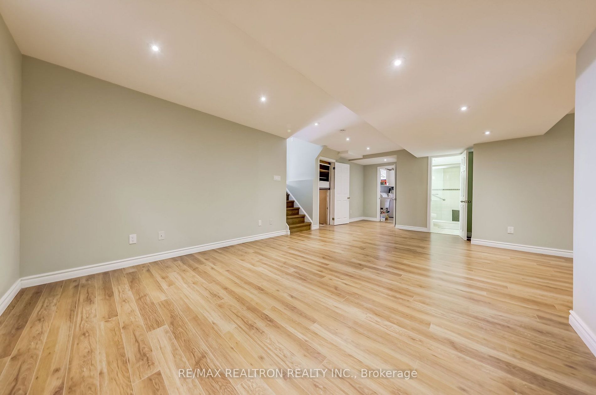 10 Shadberry Dr