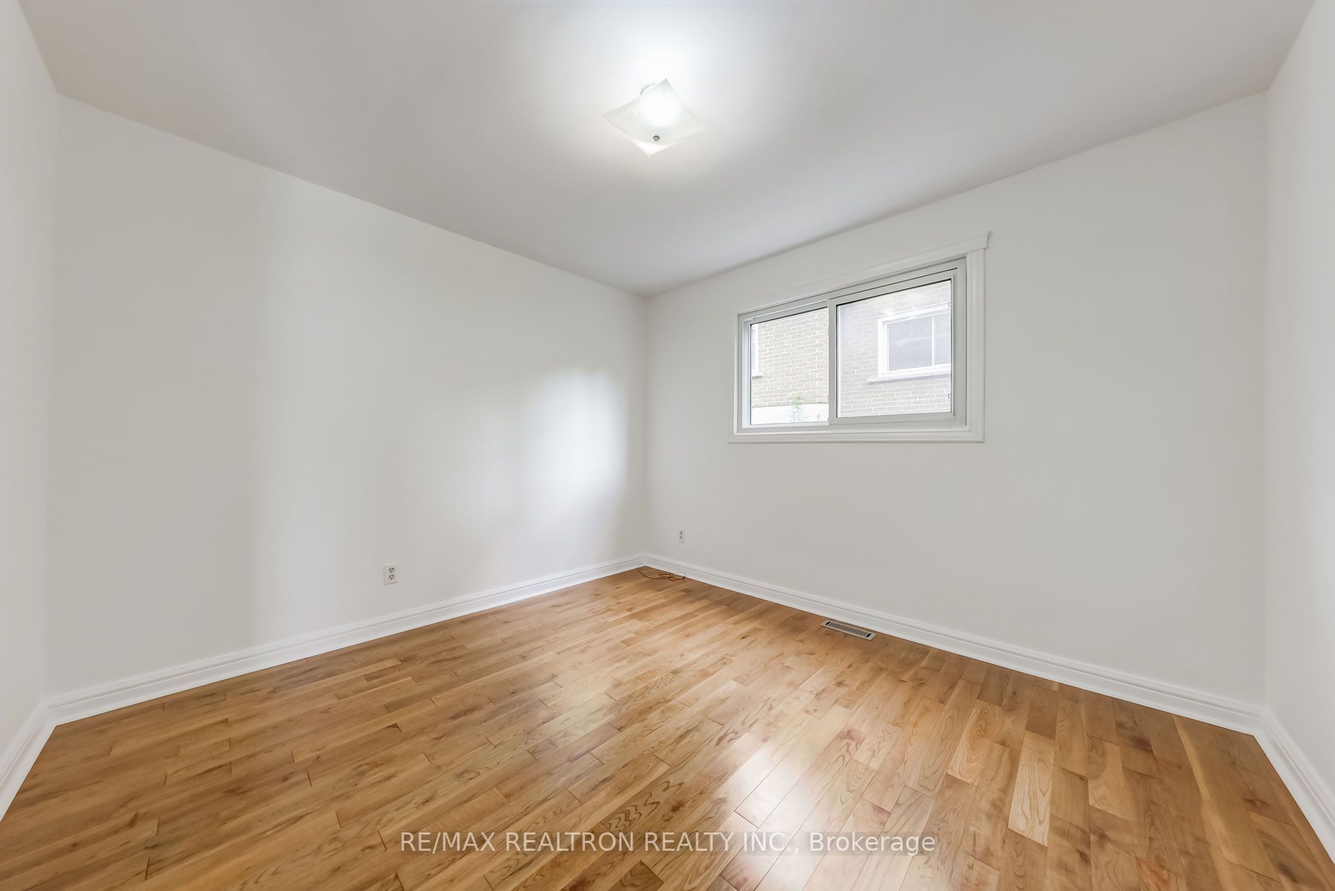 10 Shadberry Dr