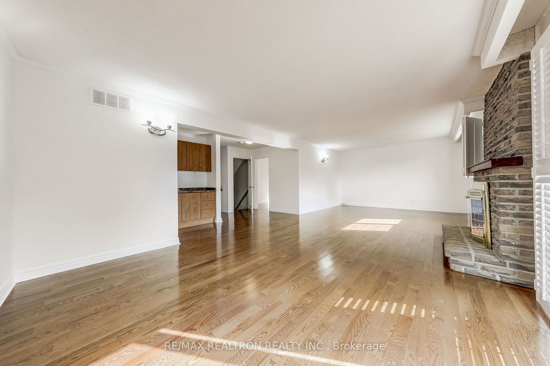 10 Shadberry Dr