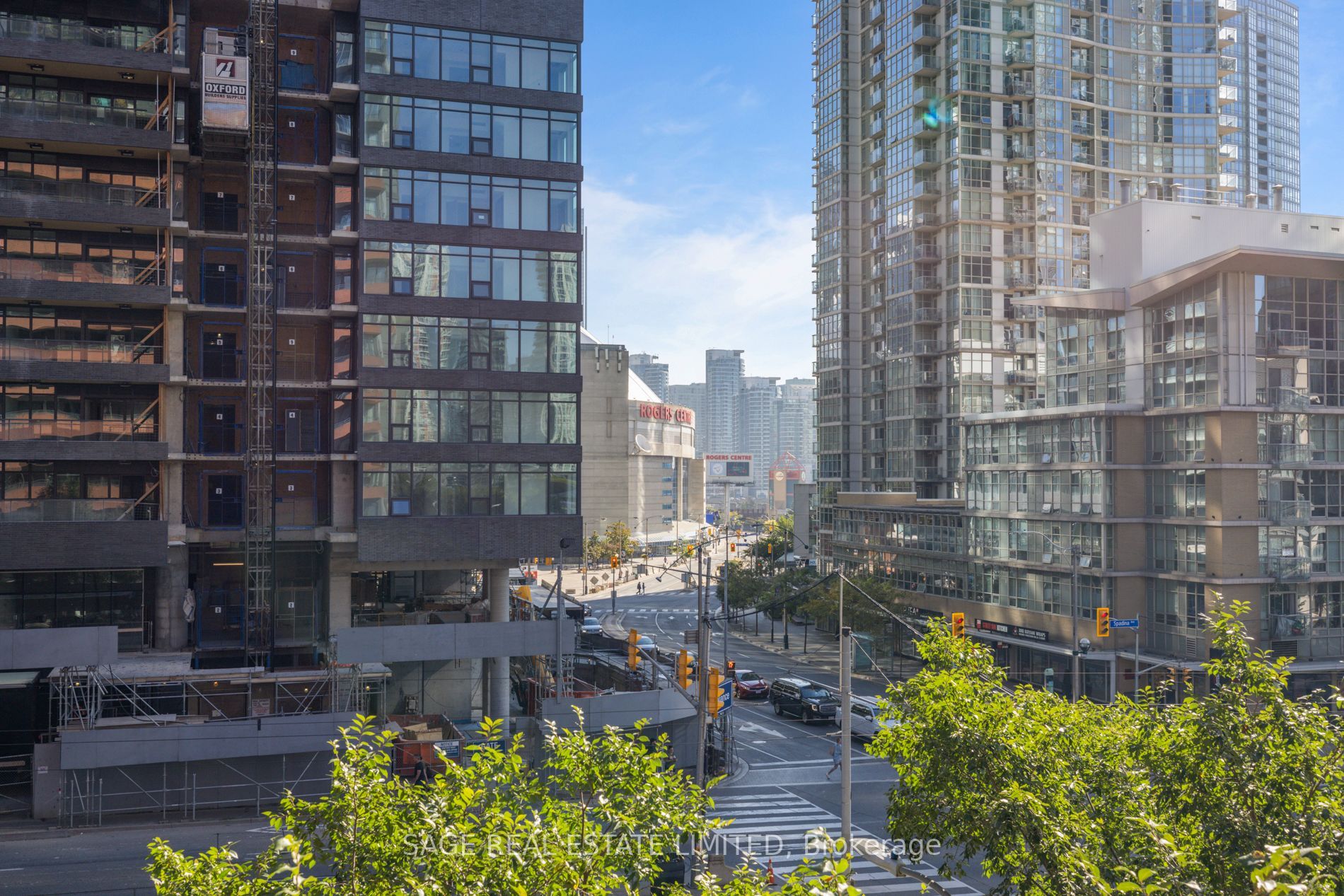 4K Spadina Ave, #317