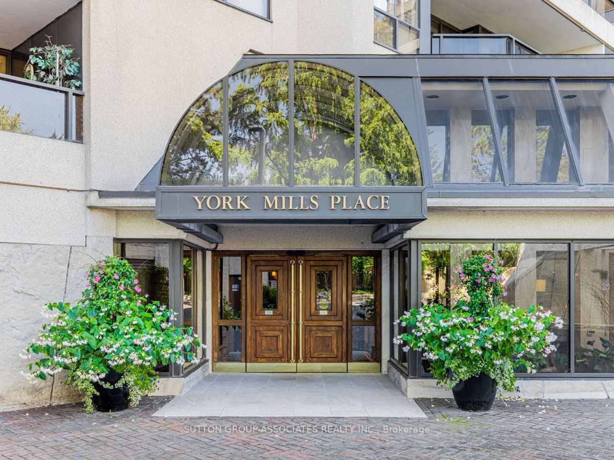 3900 Yonge St, #601