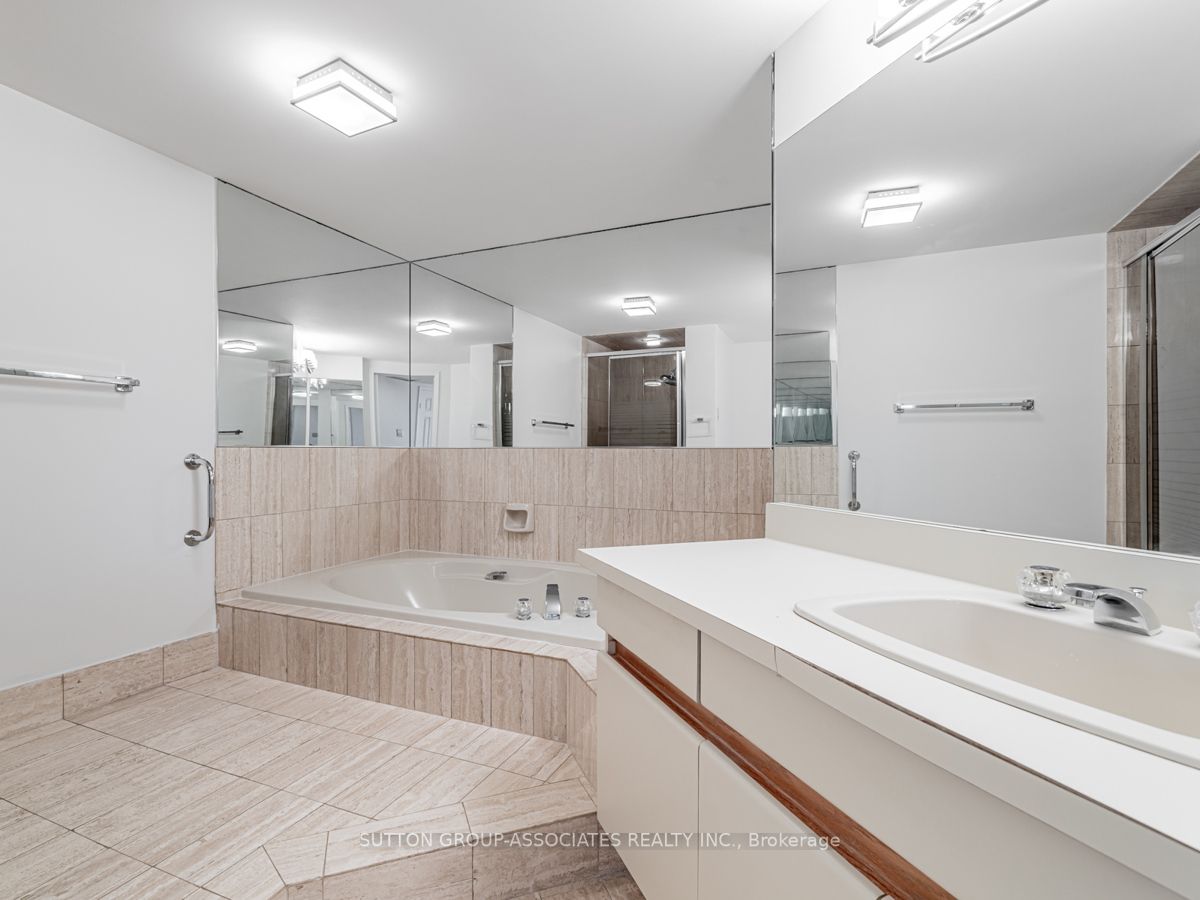 3900 Yonge St, #601
