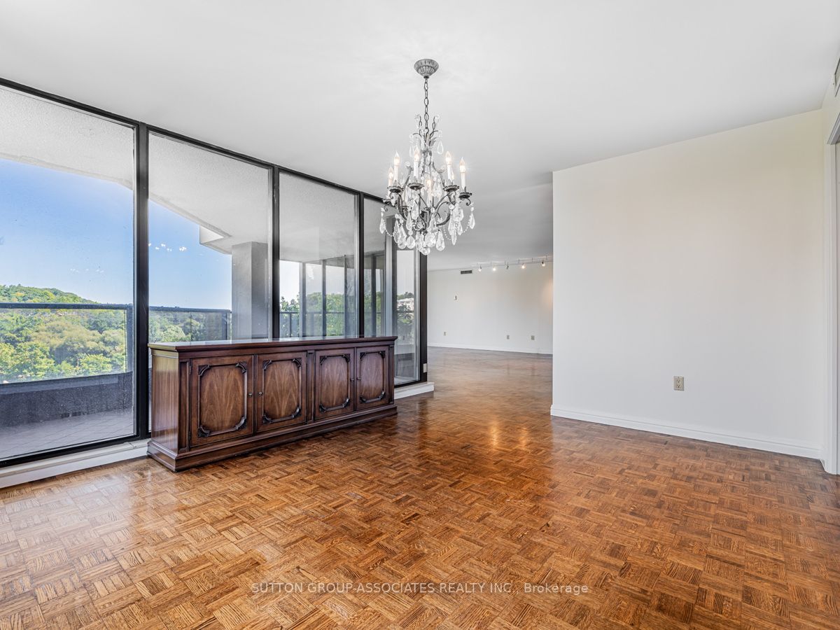 3900 Yonge St, #601