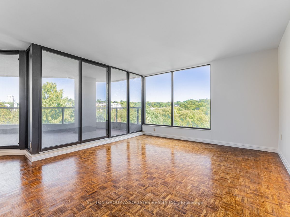 3900 Yonge St, #601