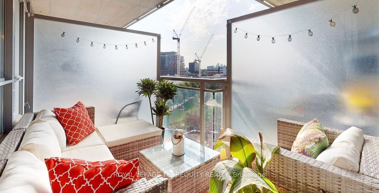 38 Joe Shuster Way, #710