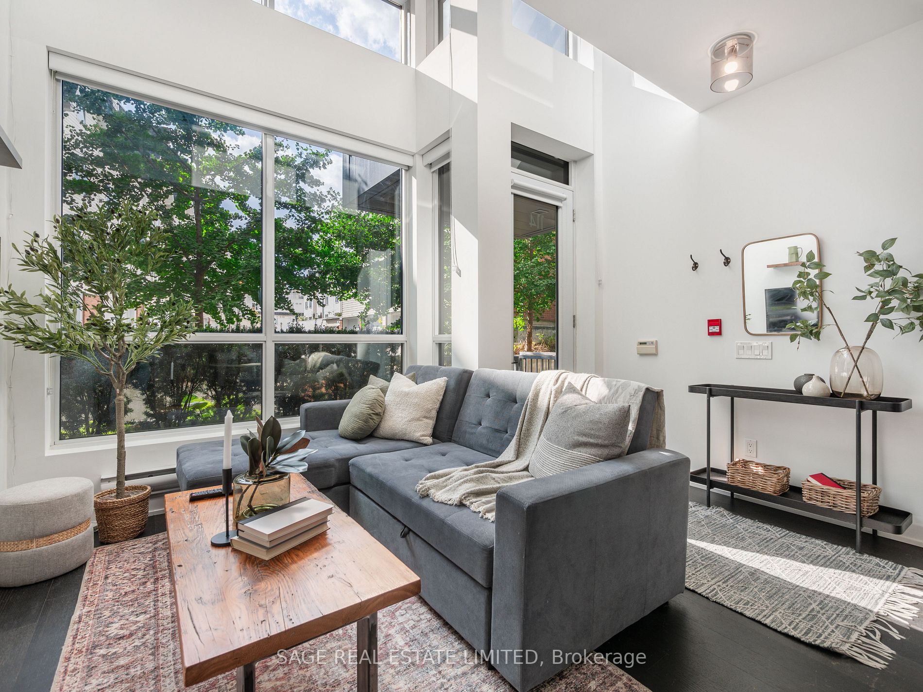 1030 King St W, #114
