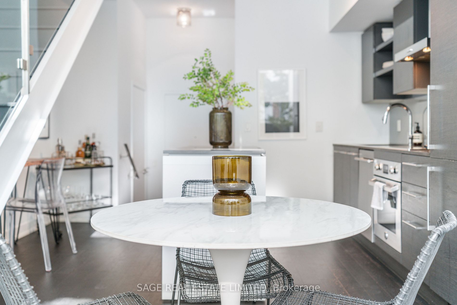 1030 King St W, #114