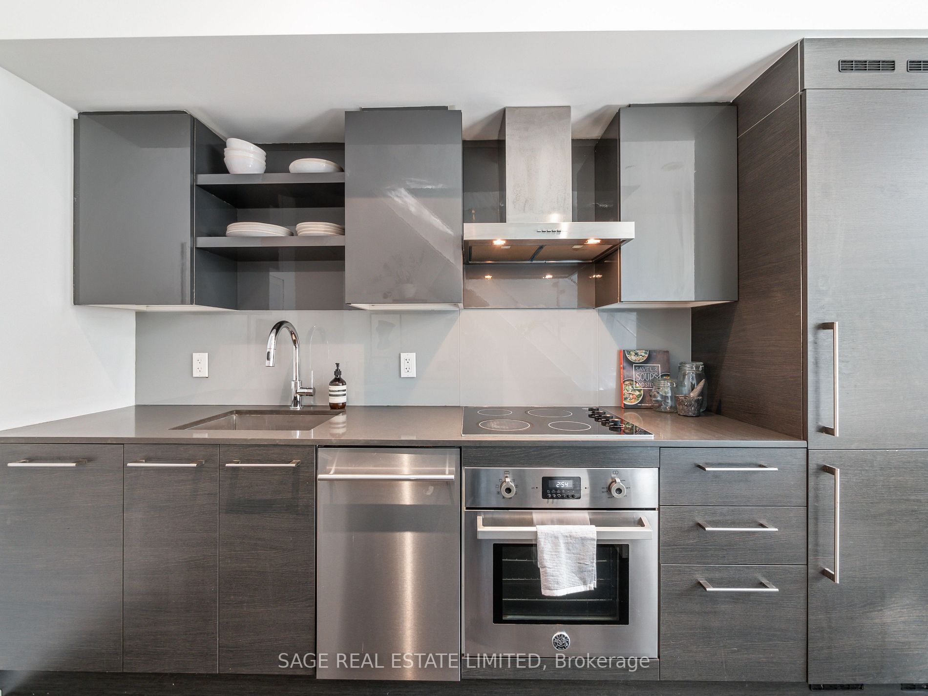 1030 King St W, #114