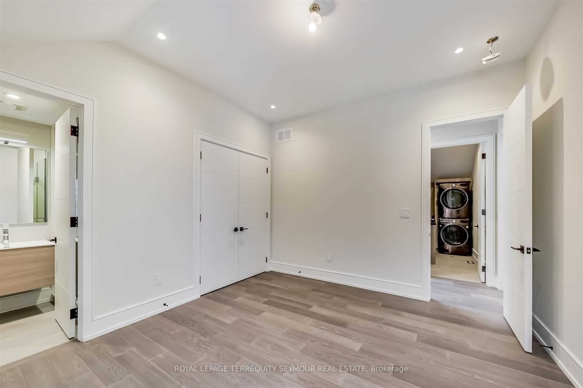 5 Yeomans Rd