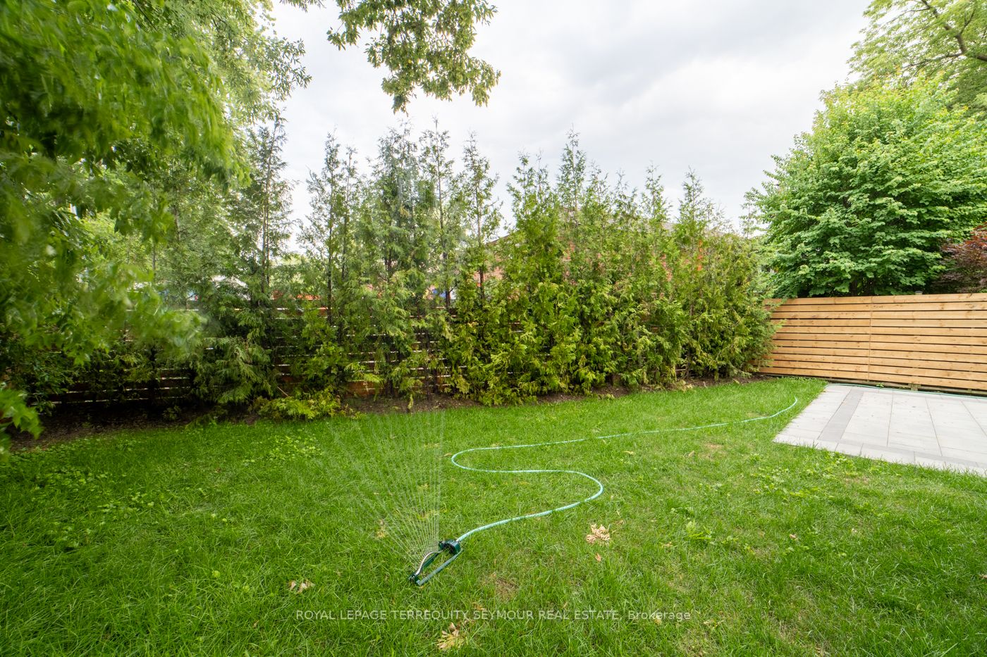 5 Yeomans Rd