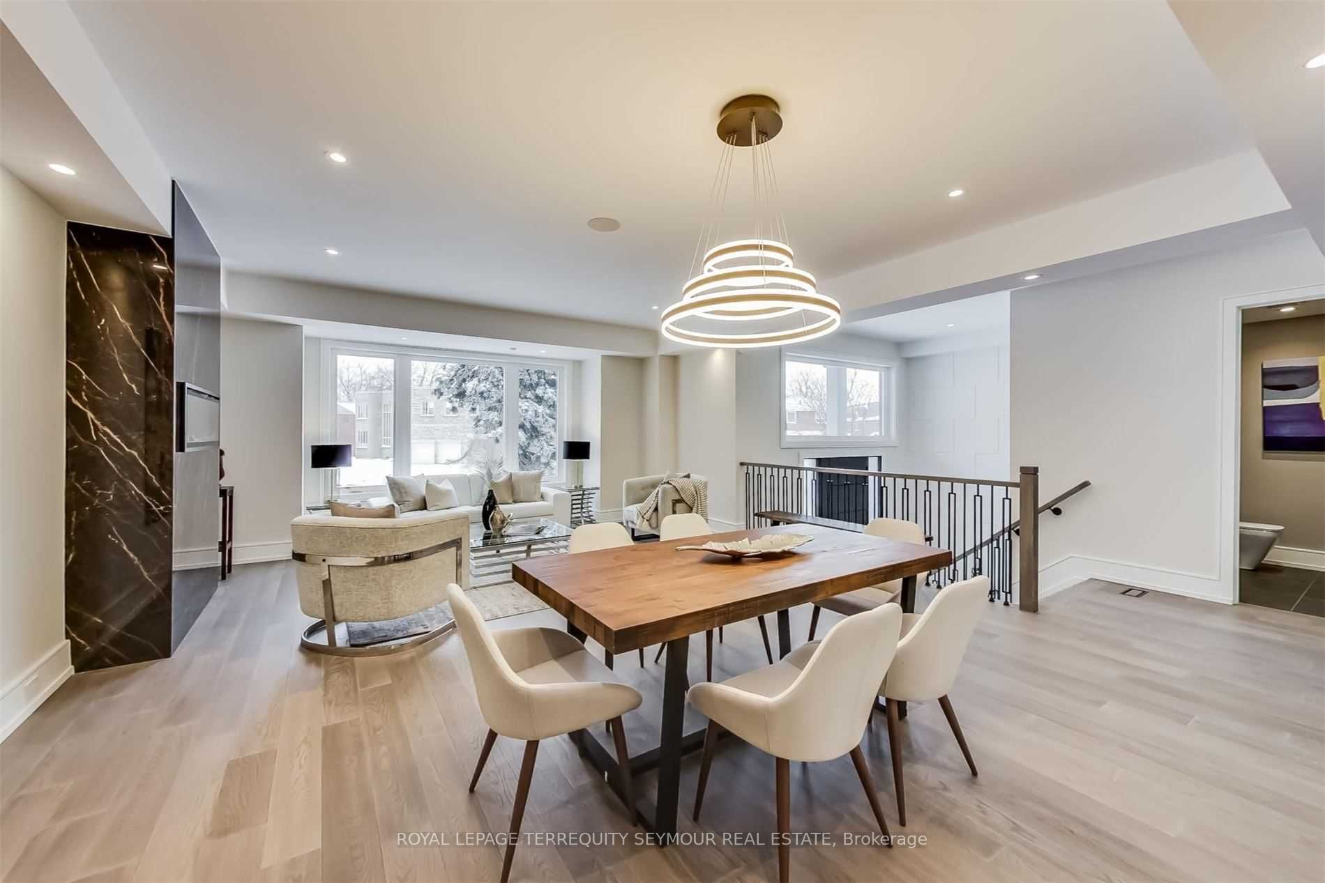 5 Yeomans Rd