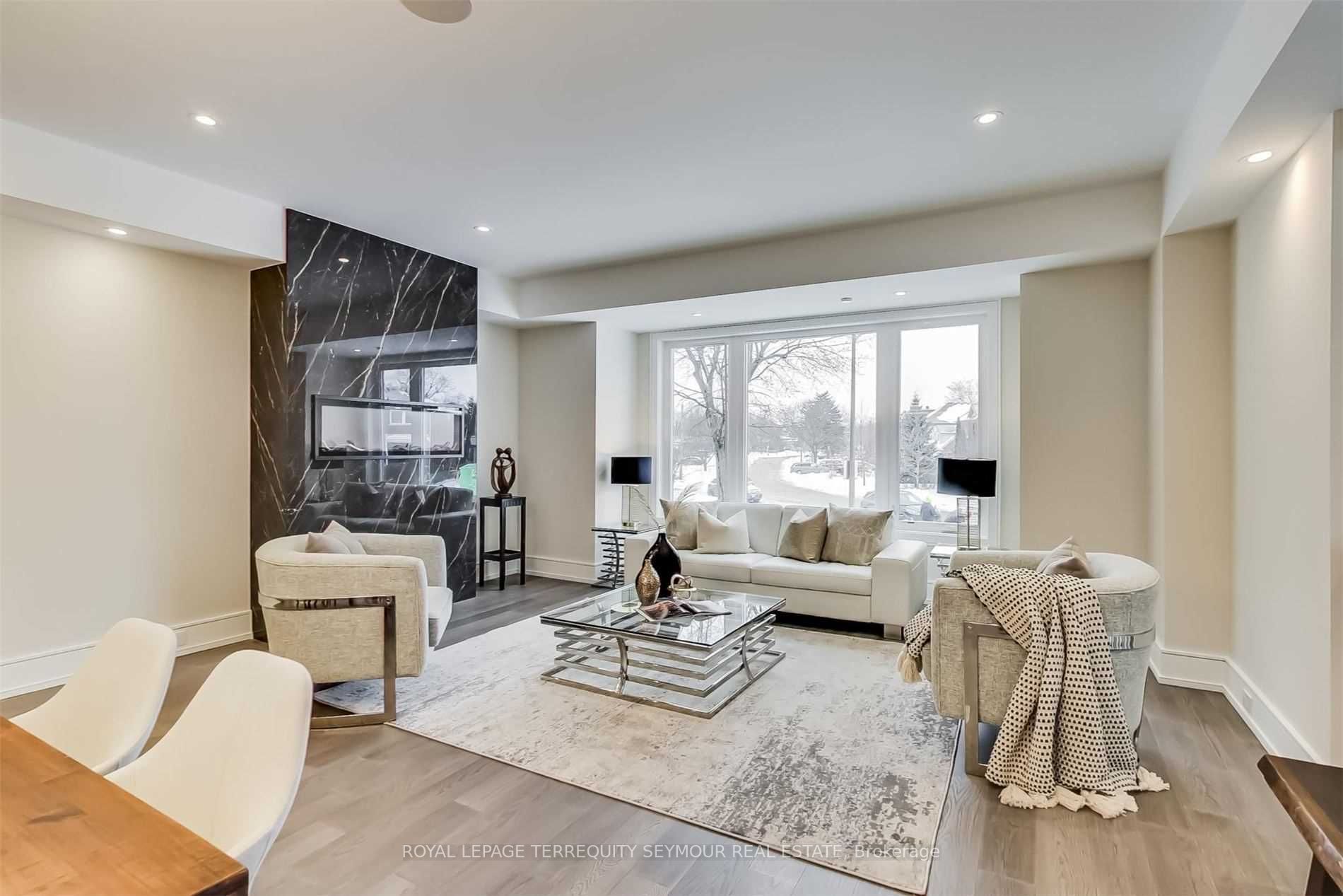 5 Yeomans Rd