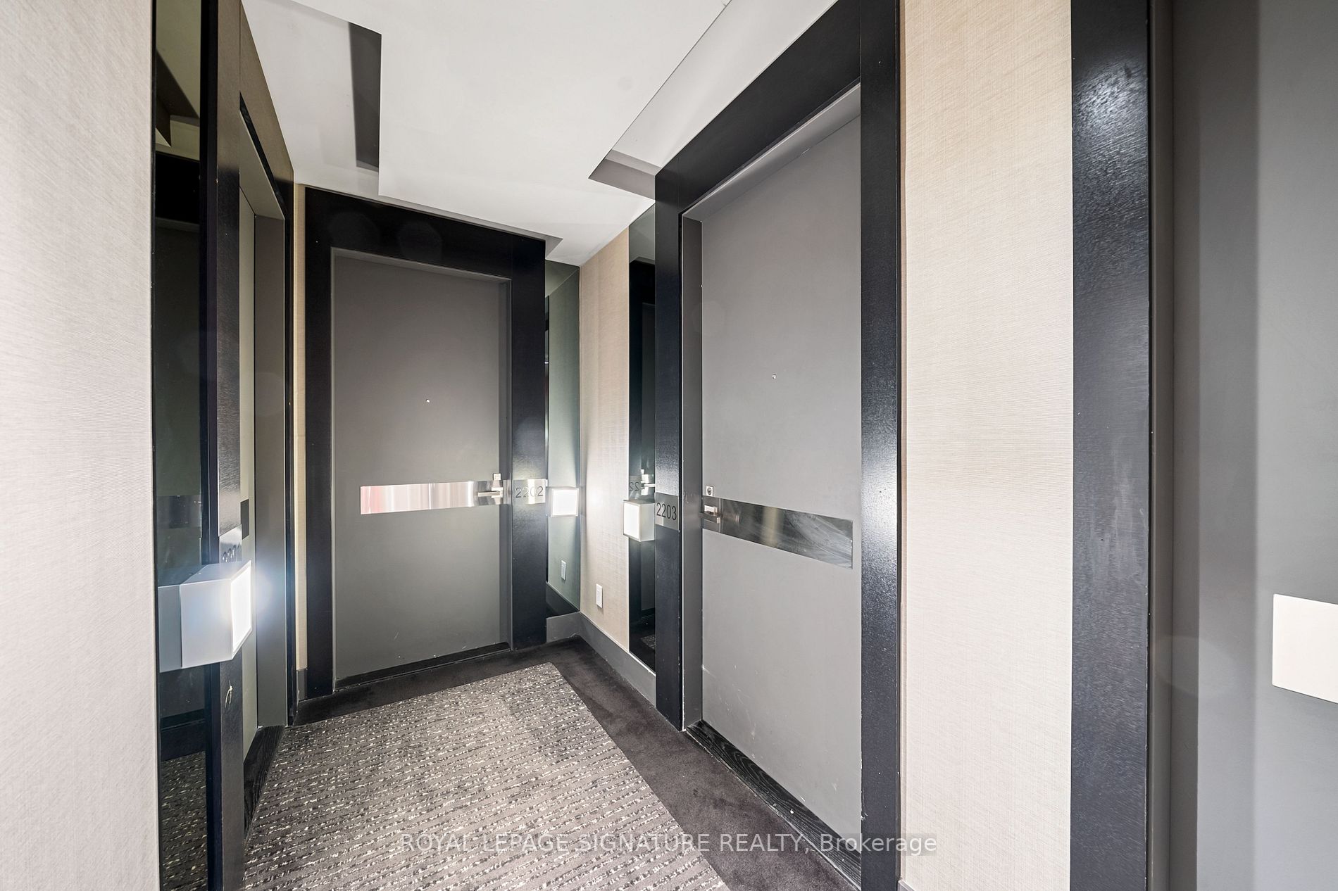 32 Davenport Rd, #2203