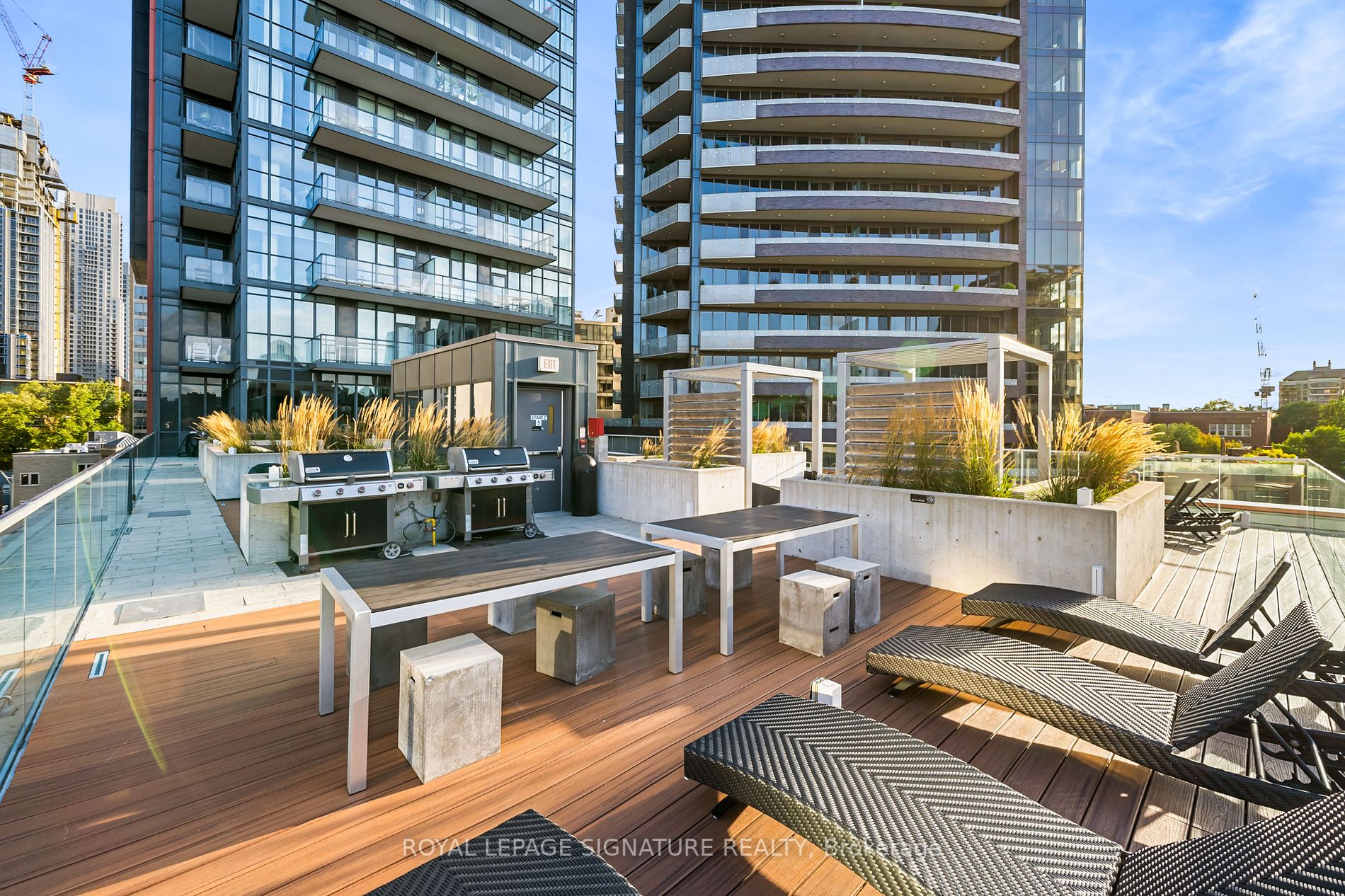 32 Davenport Rd, #2203