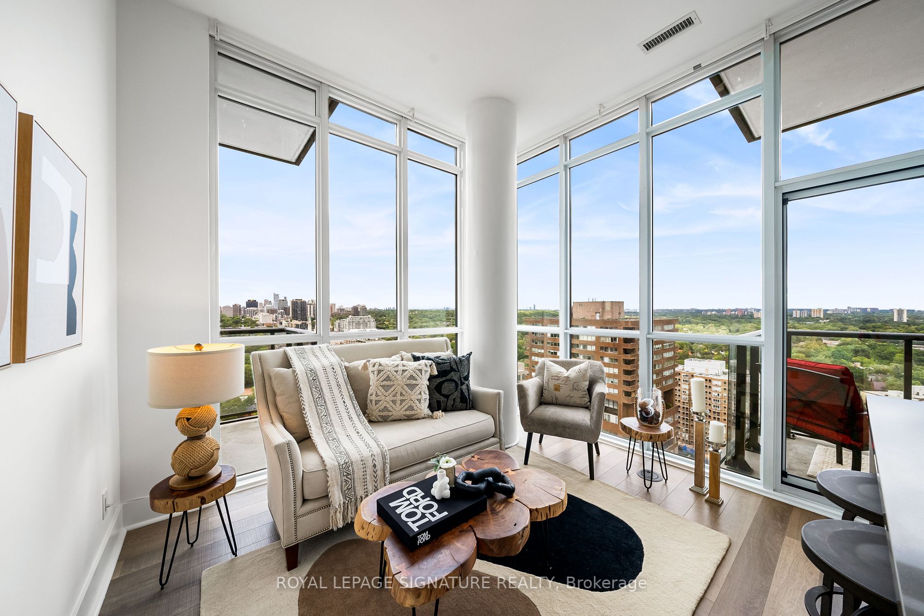 32 Davenport Rd, #2203