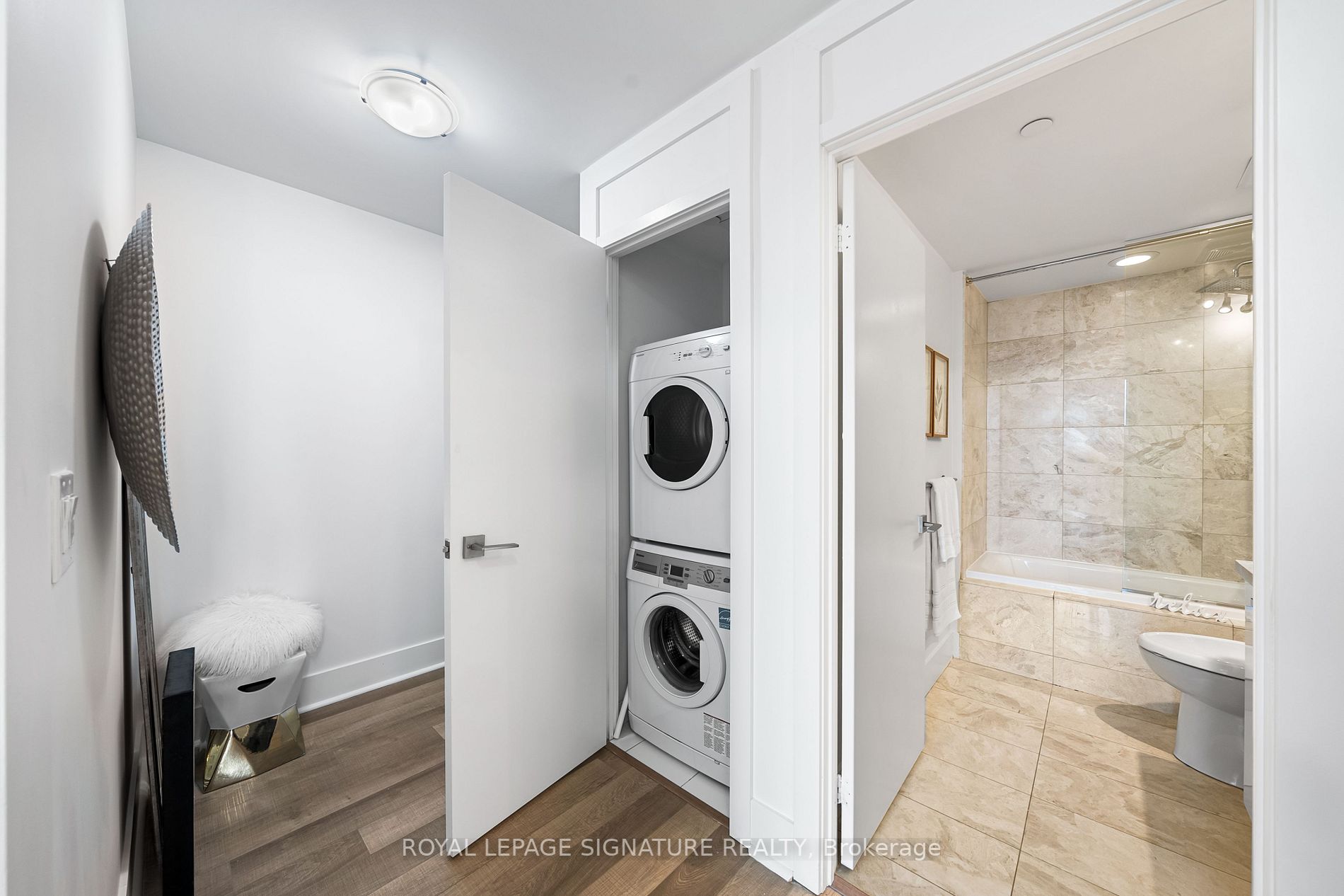 32 Davenport Rd, #2203