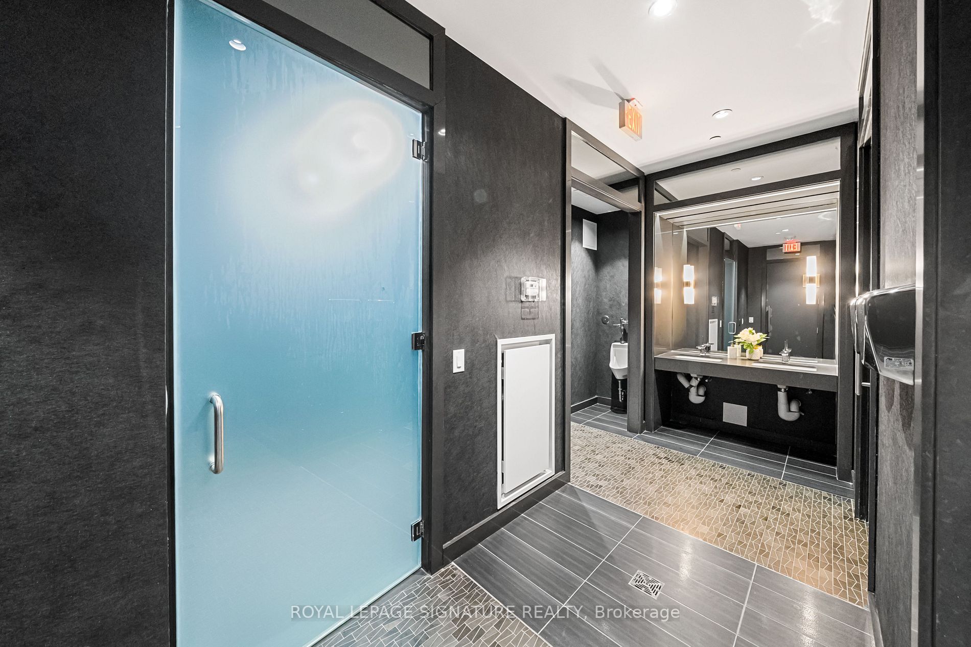 32 Davenport Rd, #2203