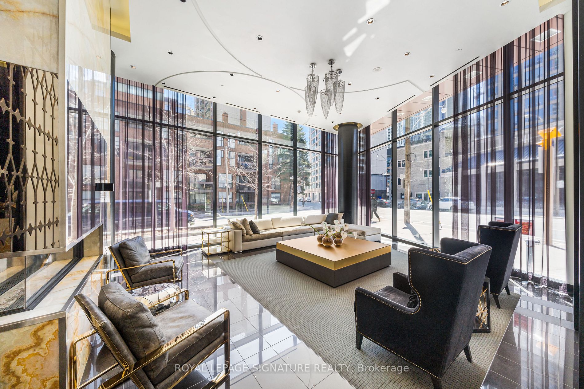 32 Davenport Rd, #2203