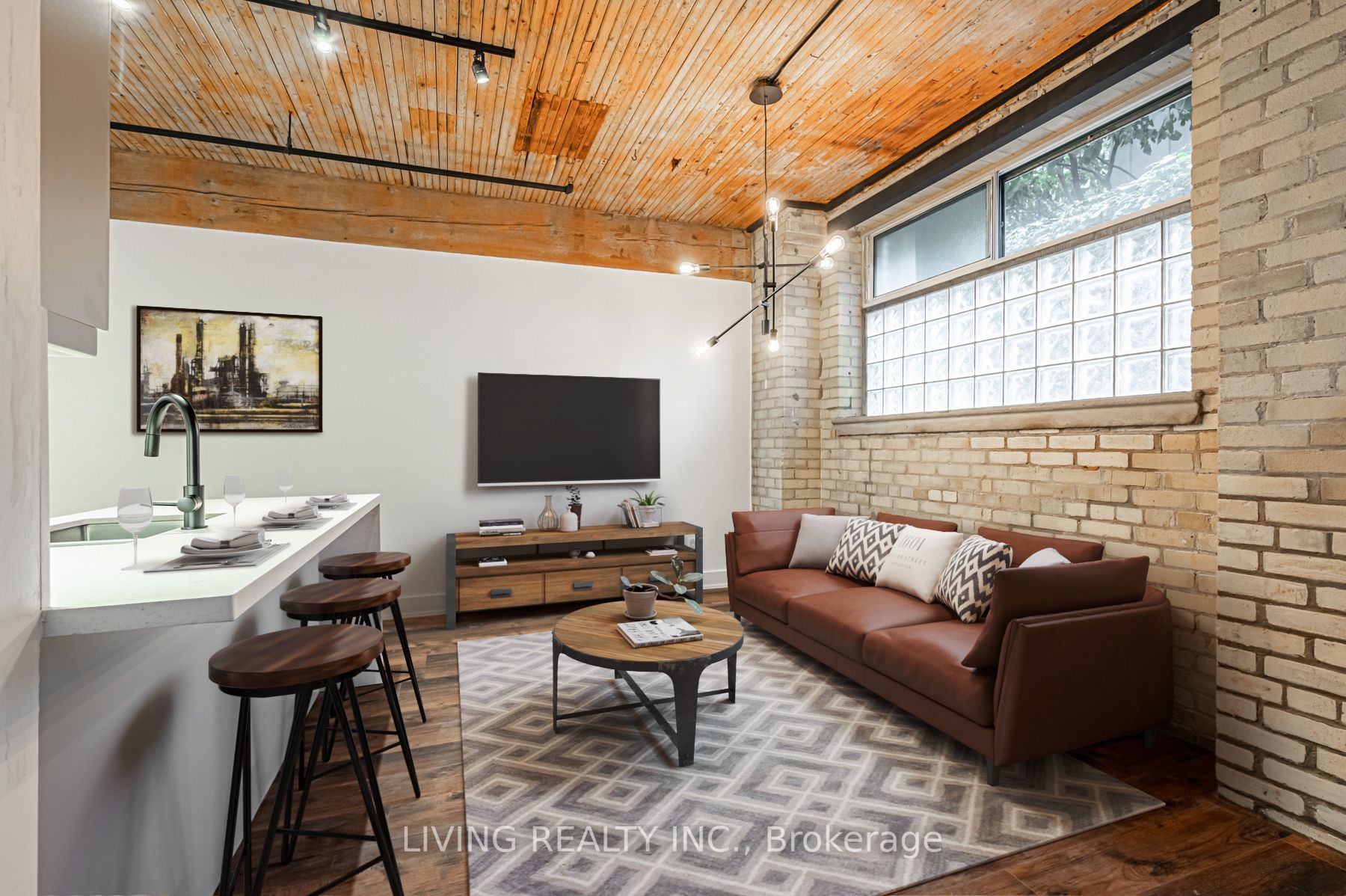 781 King St W, #102