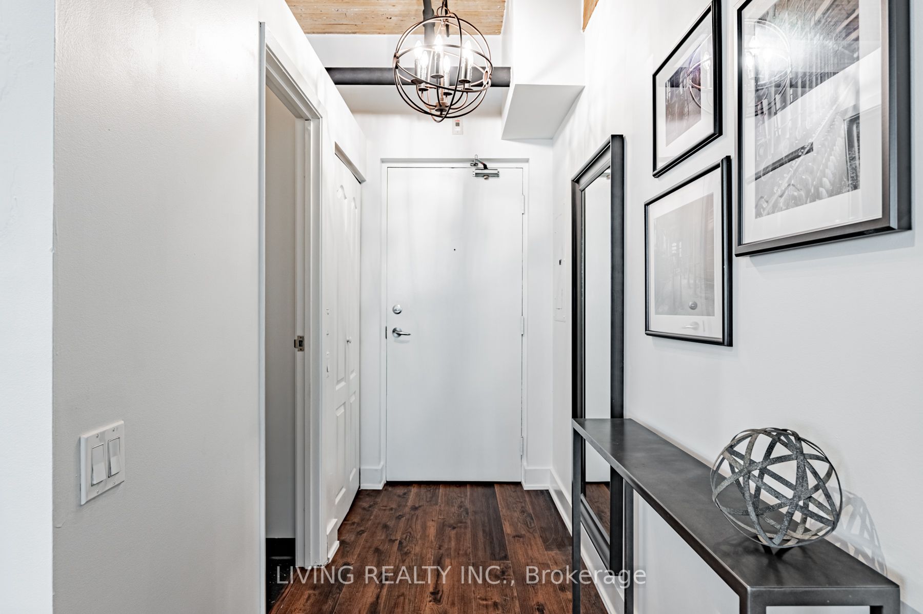781 King St W, #102