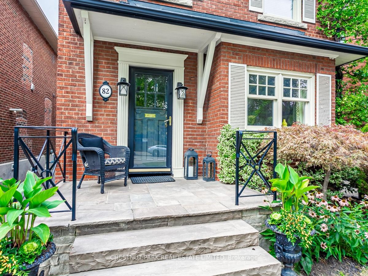 82 Chudleigh Ave