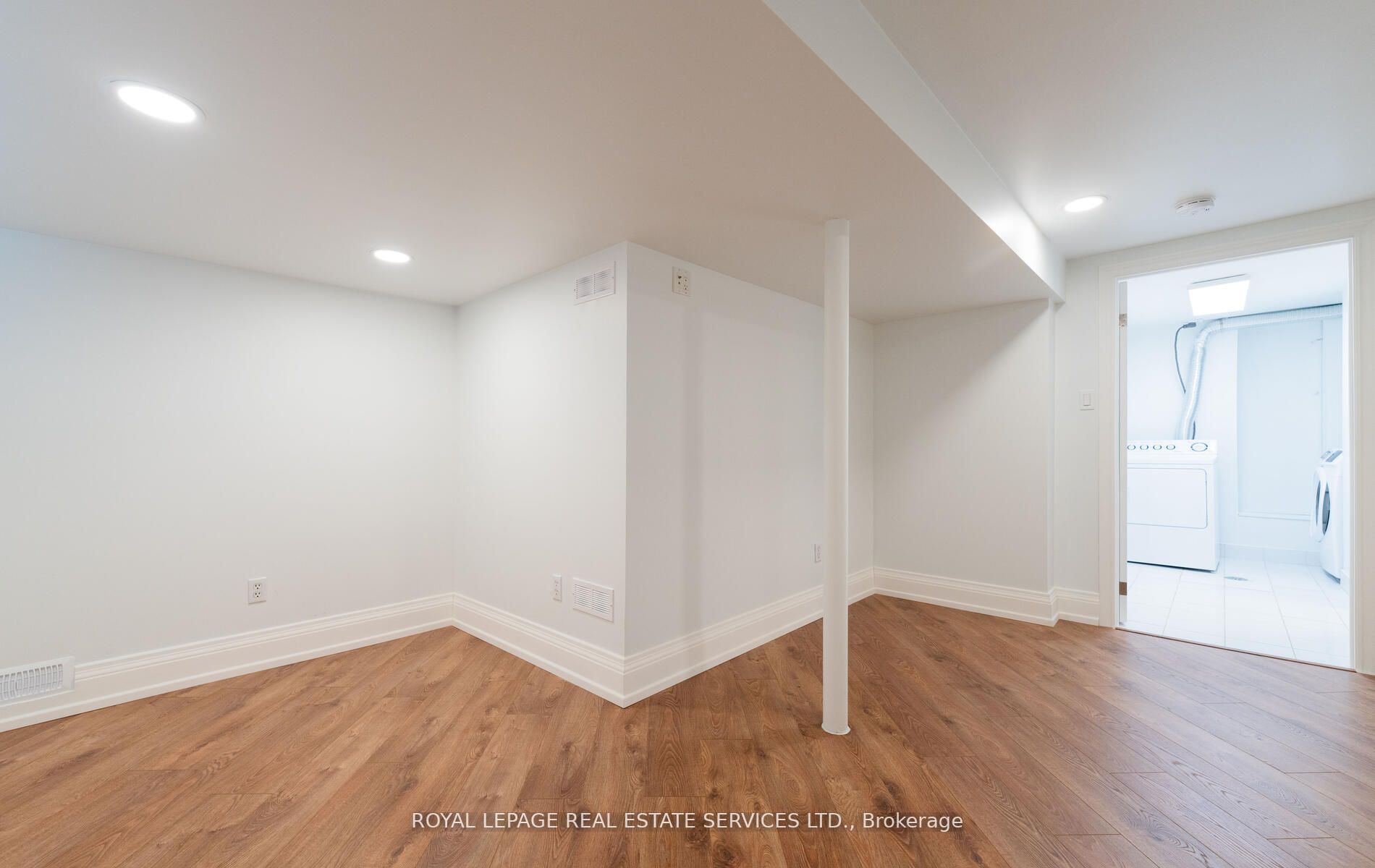 174 Woburn Ave