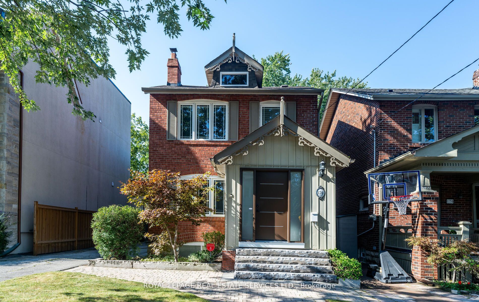 174 Woburn Ave