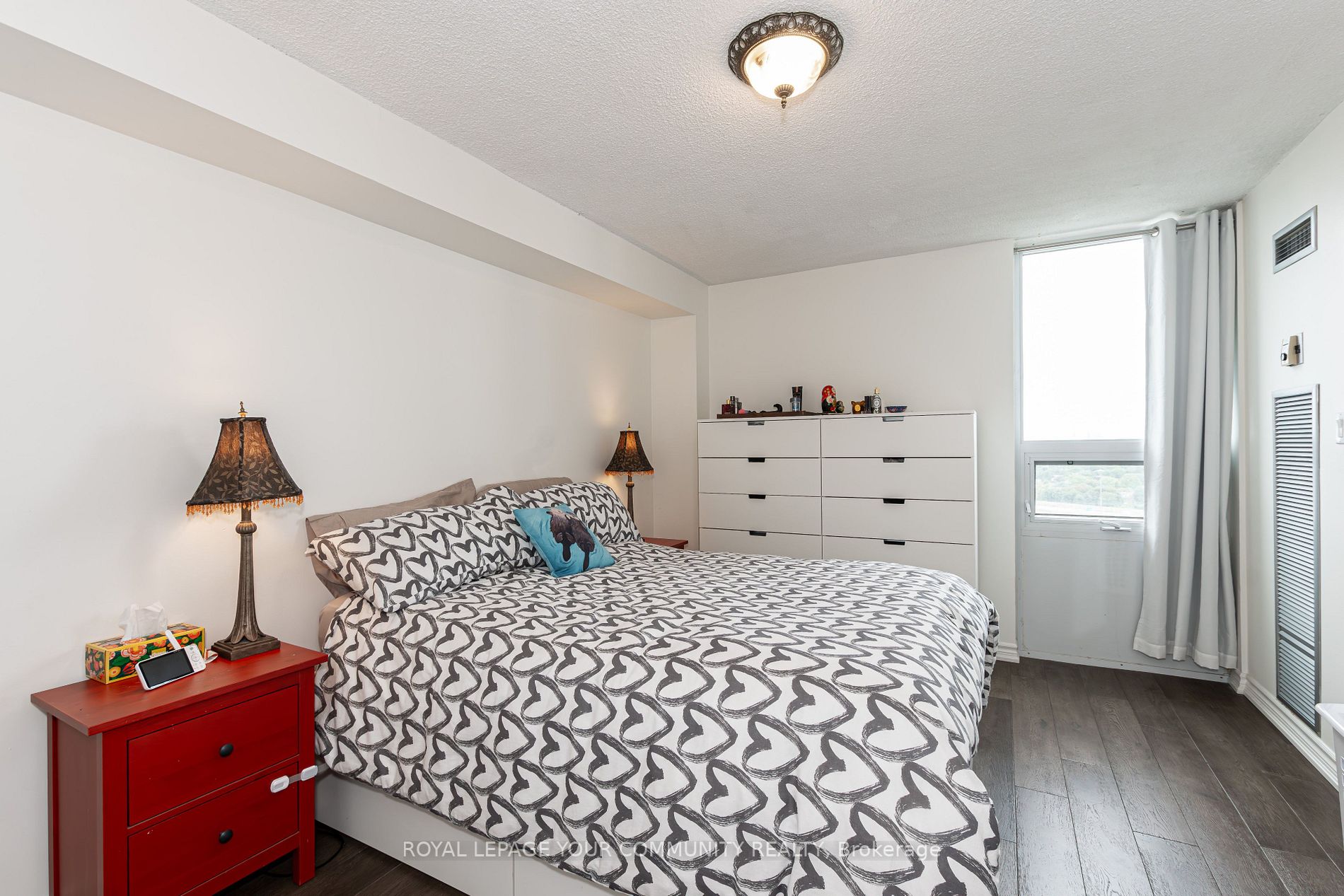 75 Graydon Hall Dr, #1703