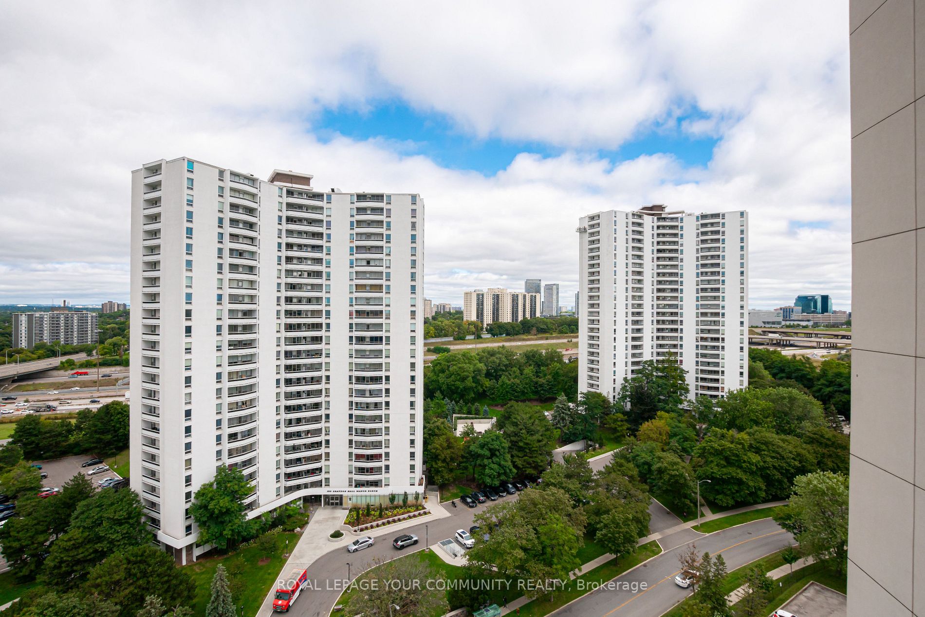75 Graydon Hall Dr, #1703