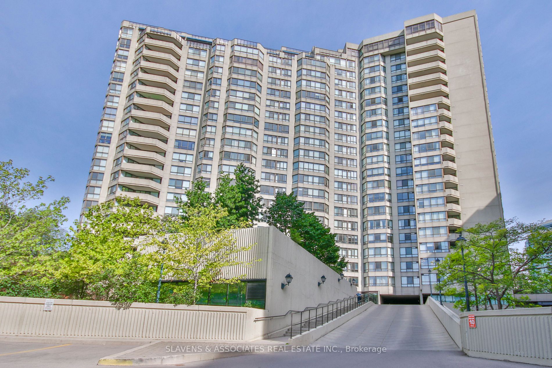 5444 Yonge Street, #303