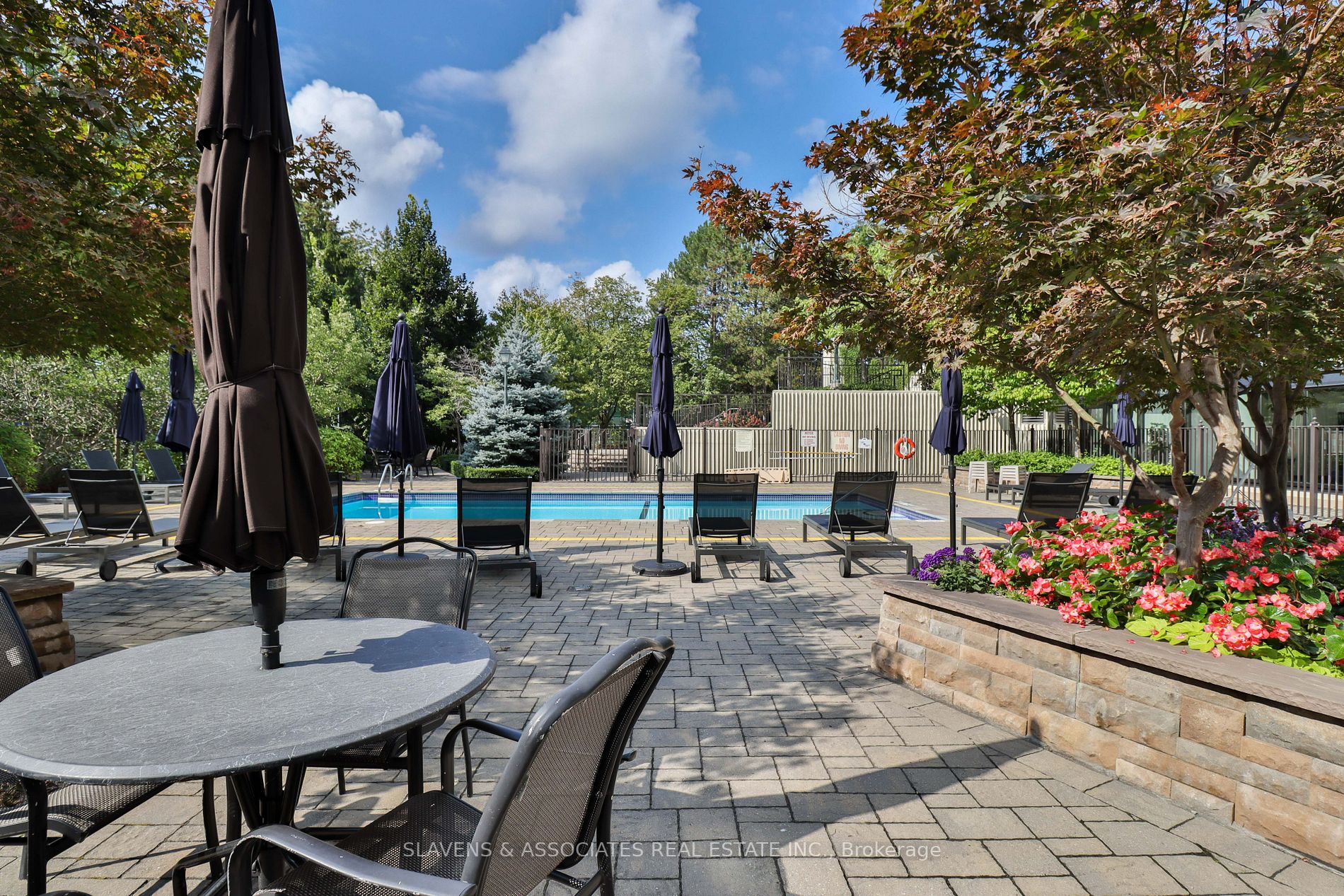 5444 Yonge Street, #303