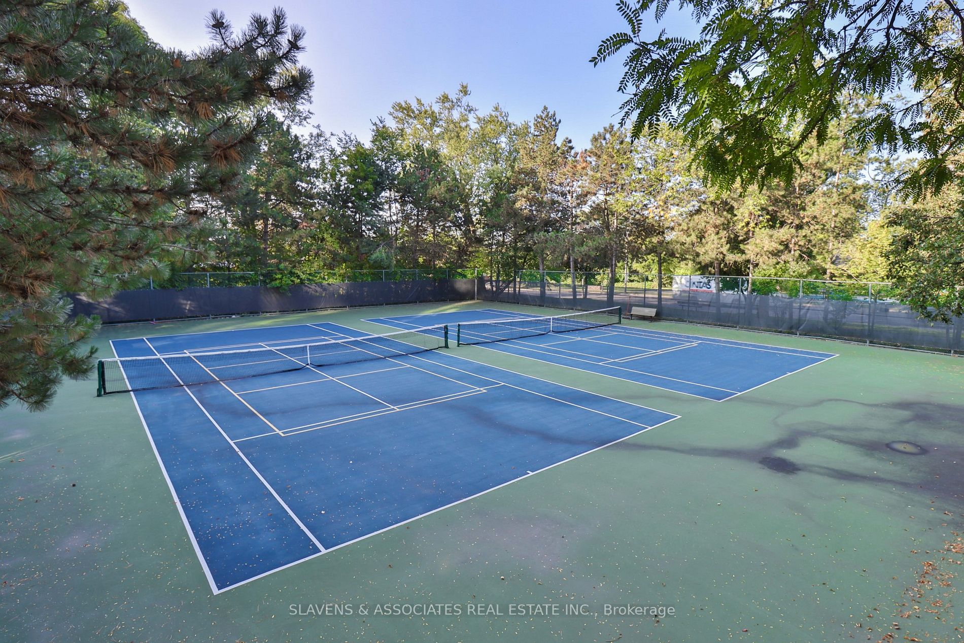 5444 Yonge Street, #303