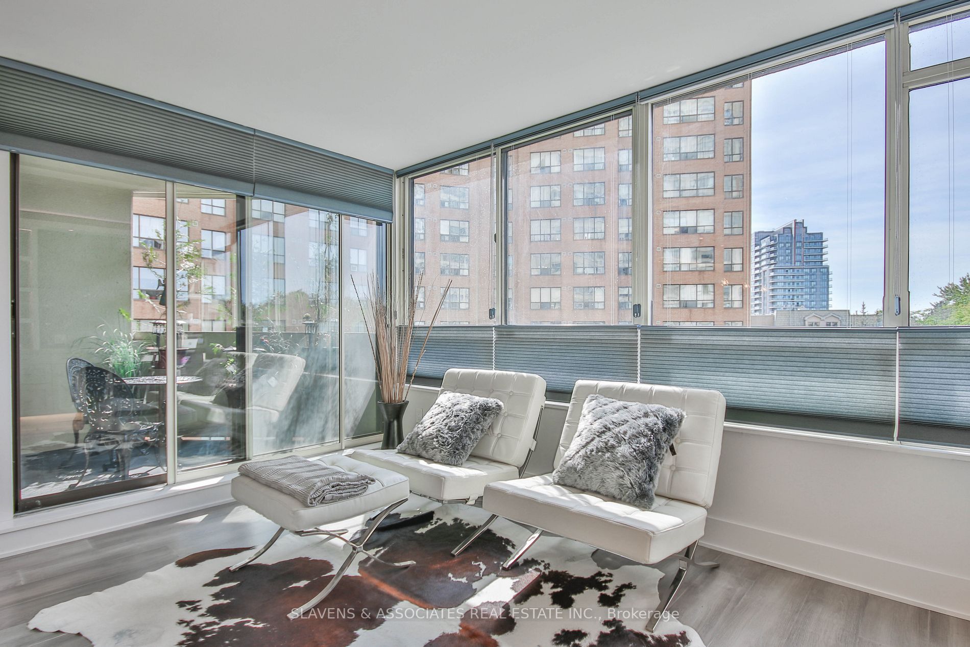 5444 Yonge Street, #303