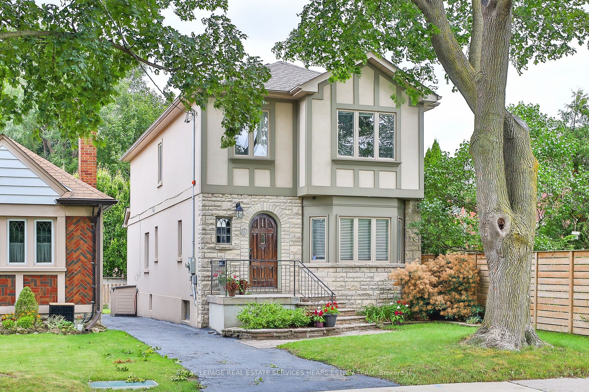 21 Hanna Rd