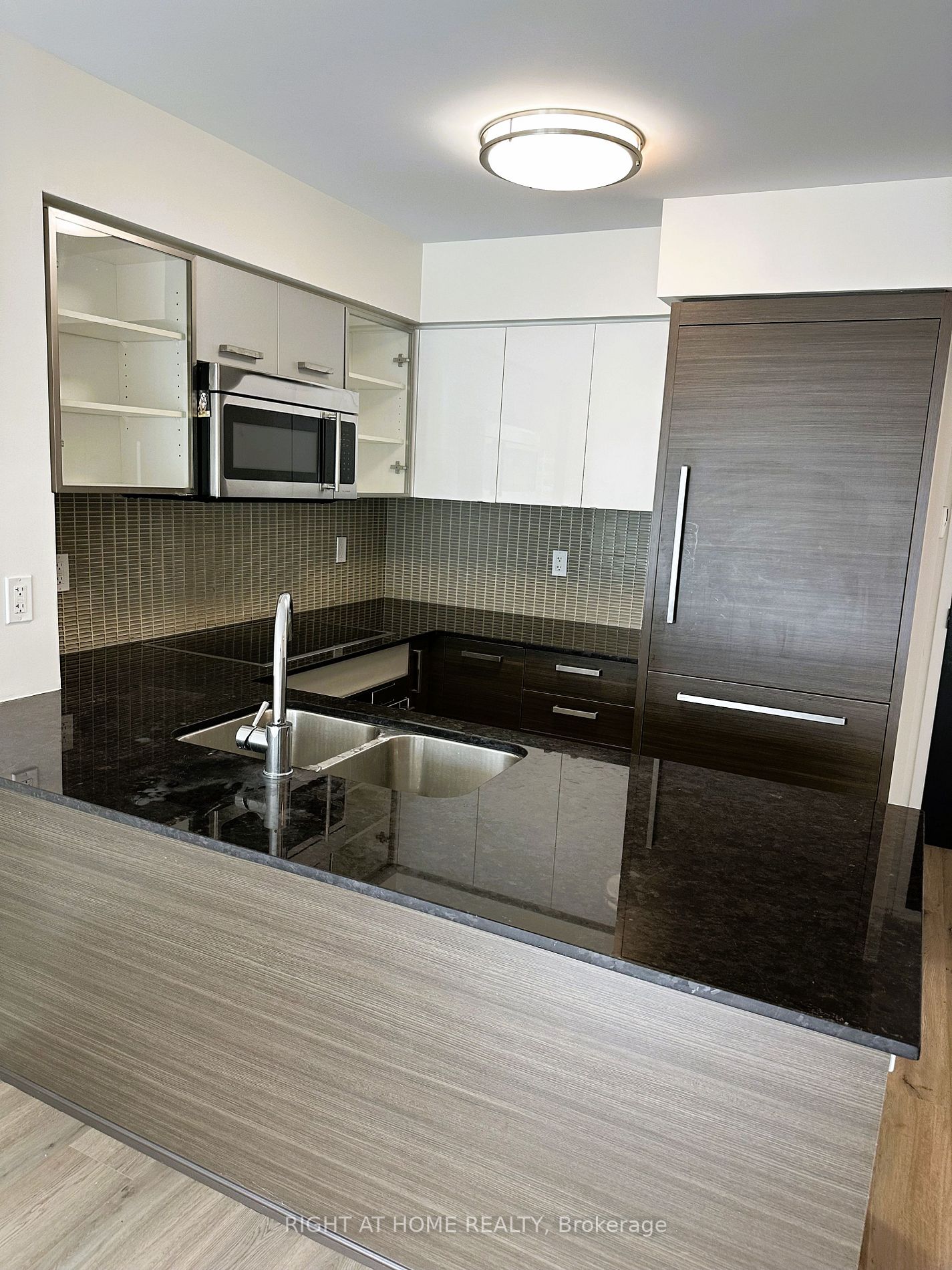 5162 Yonge St N, #2210