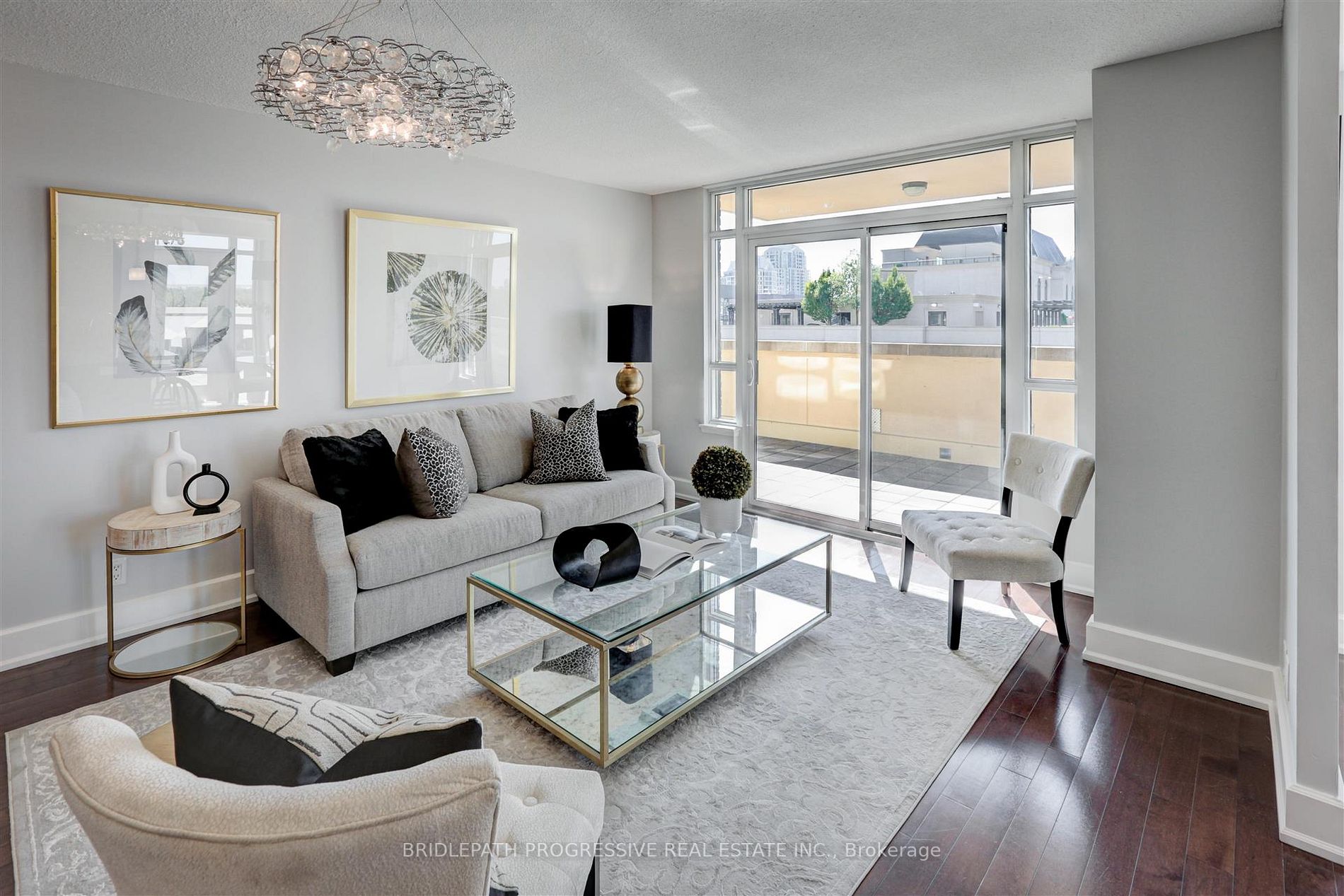 676 Sheppard Ave E, #707