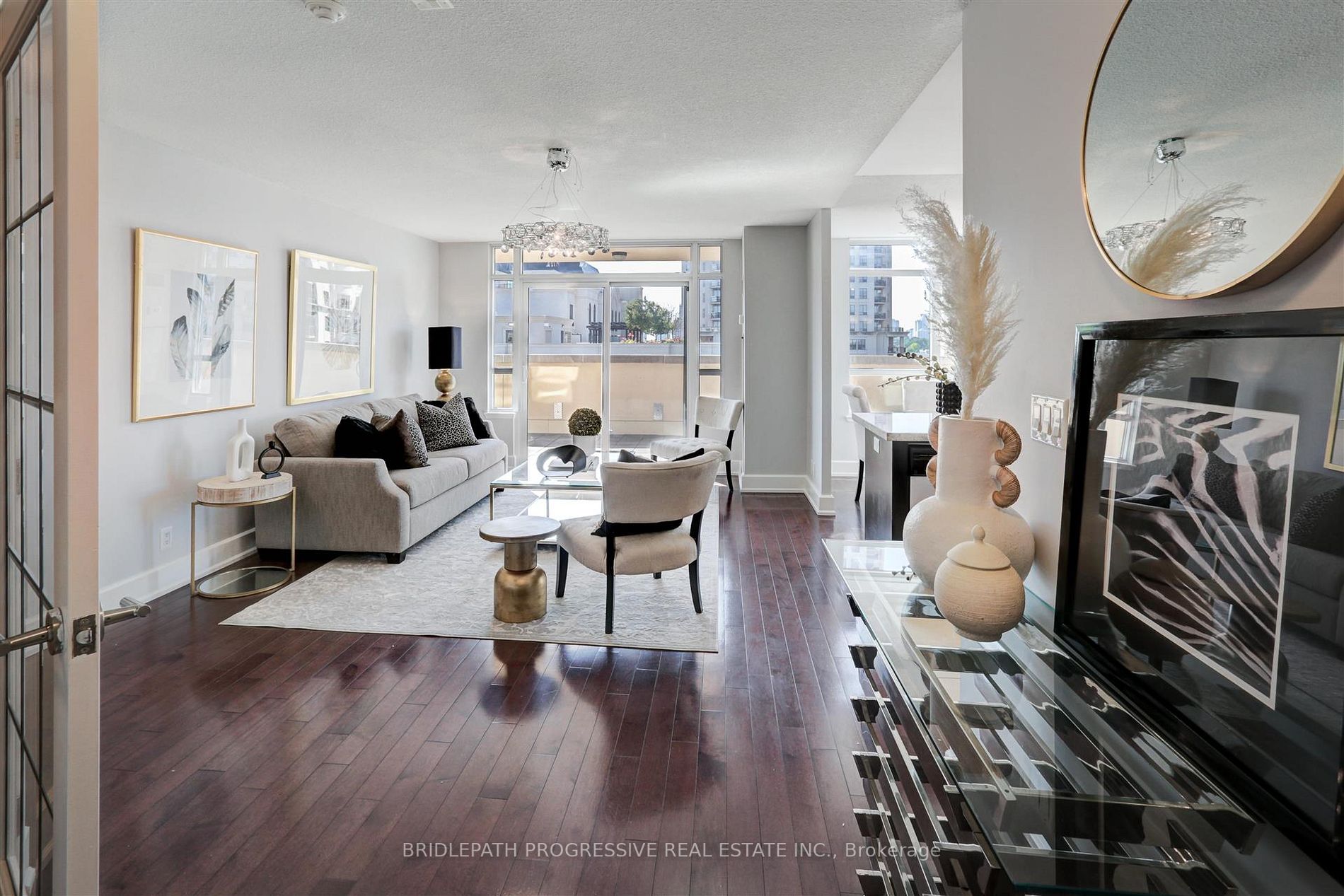 676 Sheppard Ave E, #707