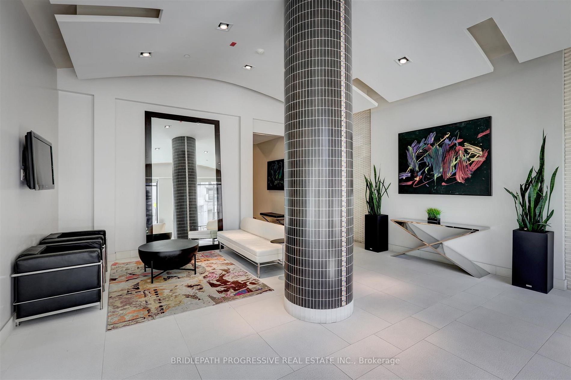 676 Sheppard Ave E, #707
