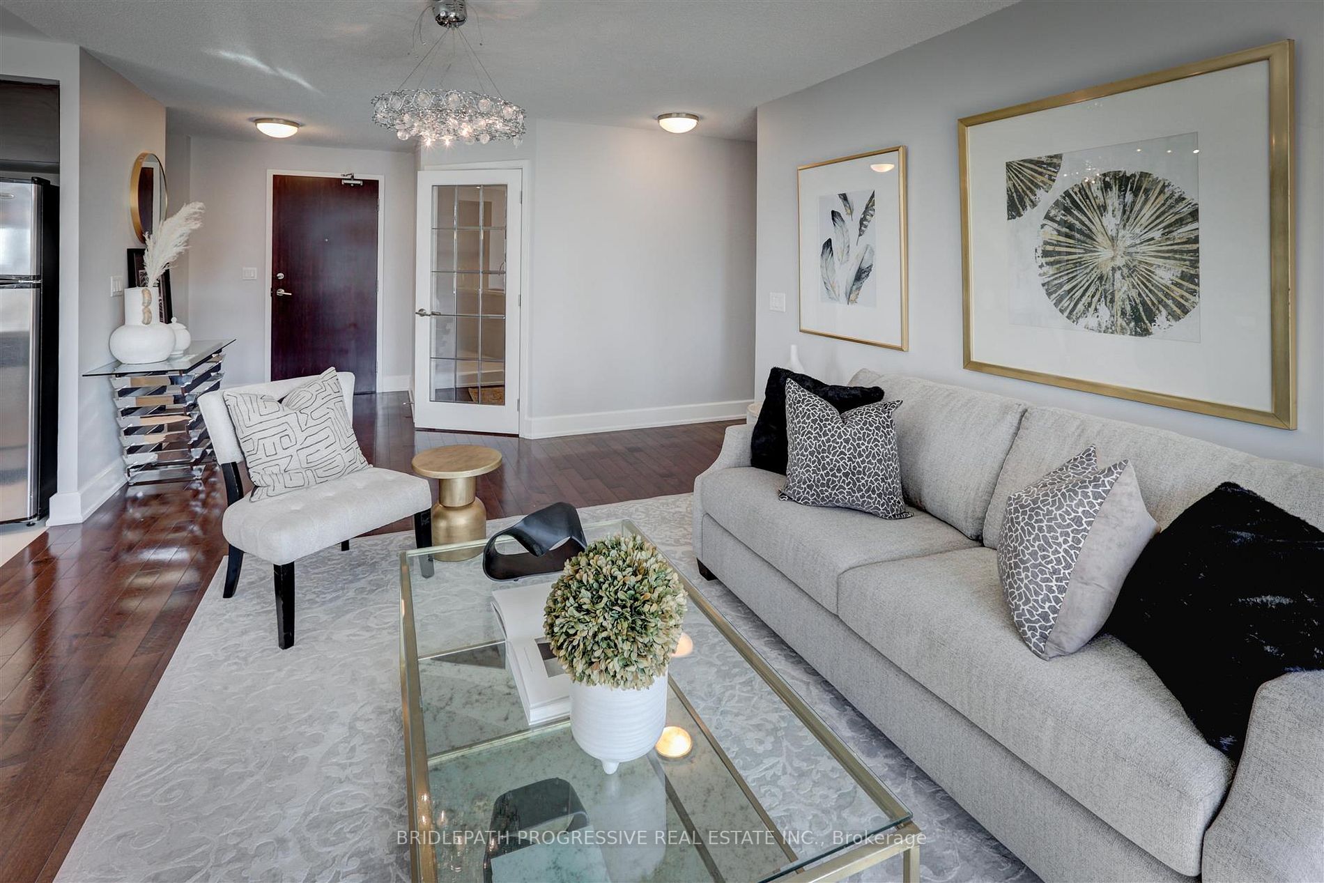 676 Sheppard Ave E, #707