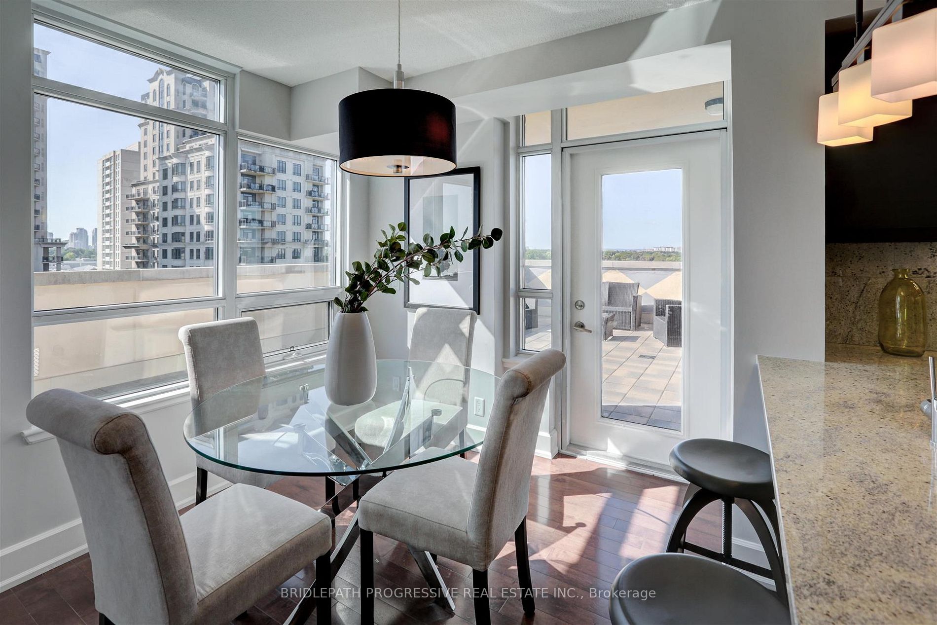 676 Sheppard Ave E, #707
