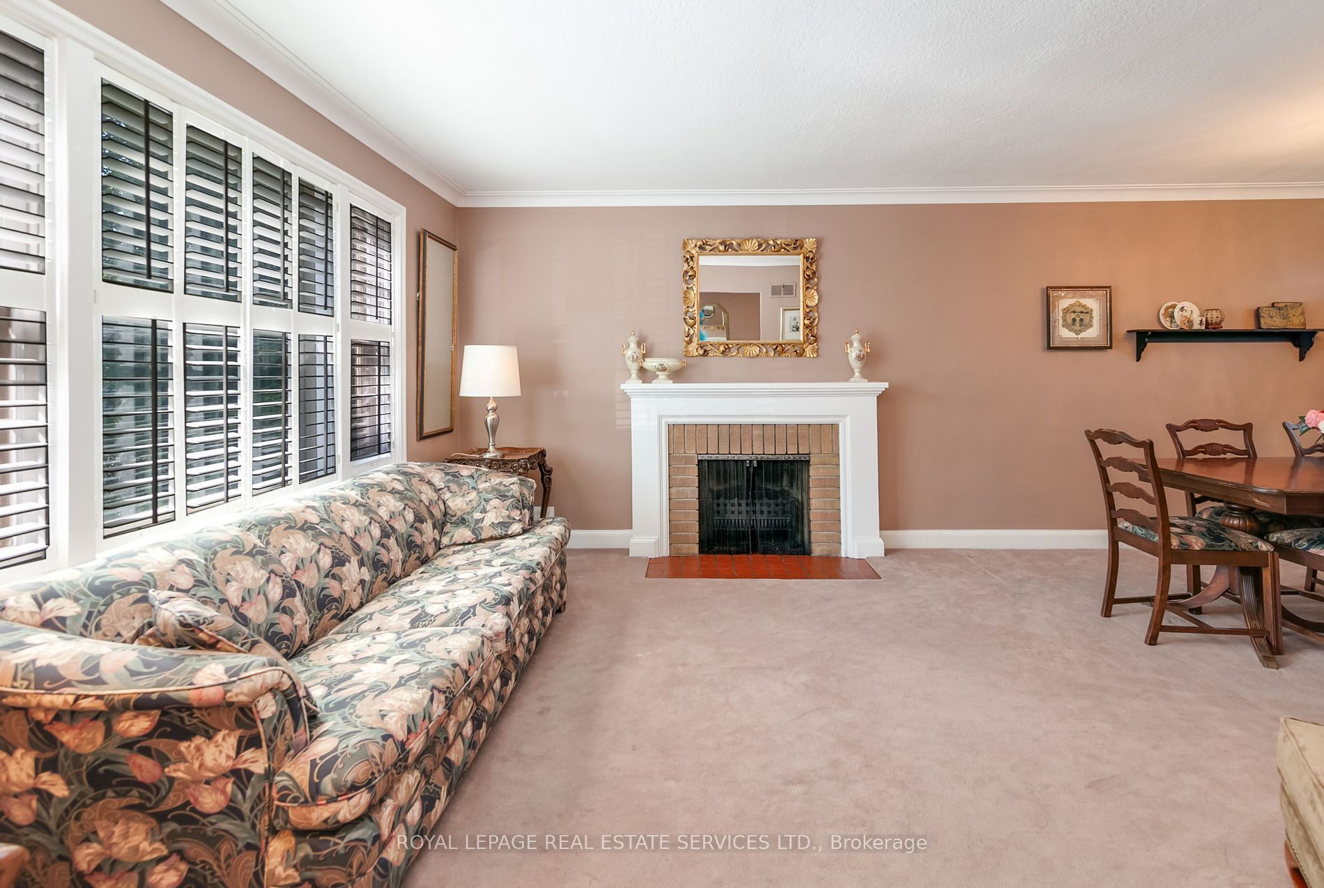 104 Laurelcrest Ave