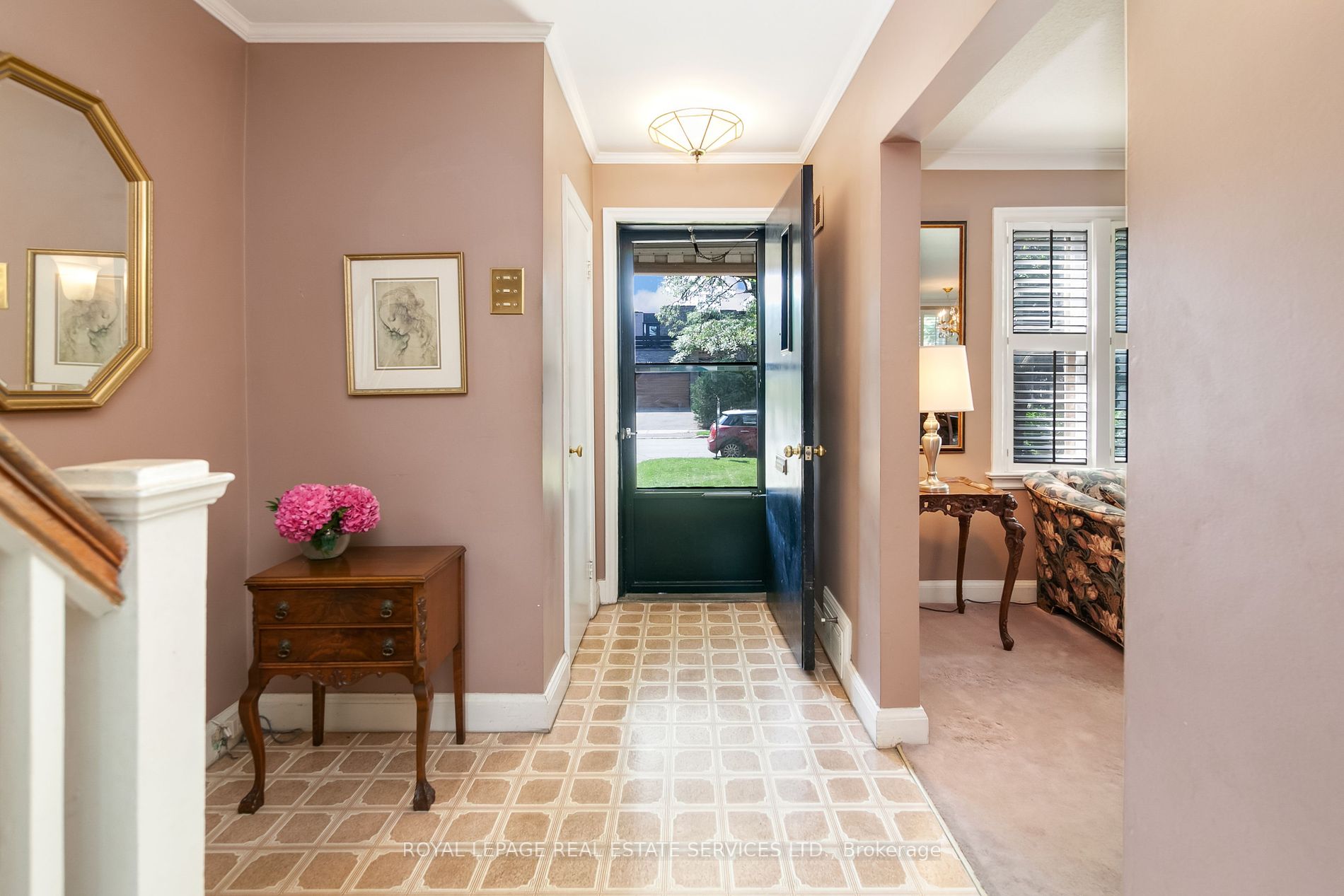 104 Laurelcrest Ave
