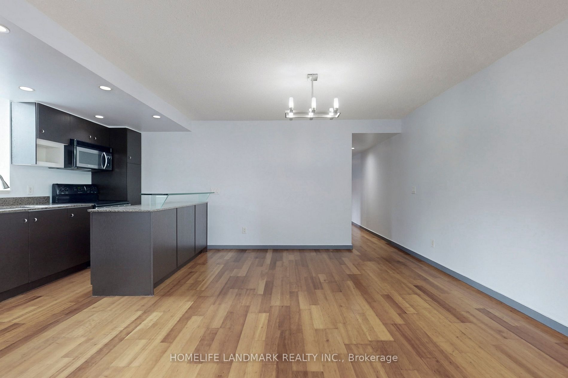 8 York St, #612