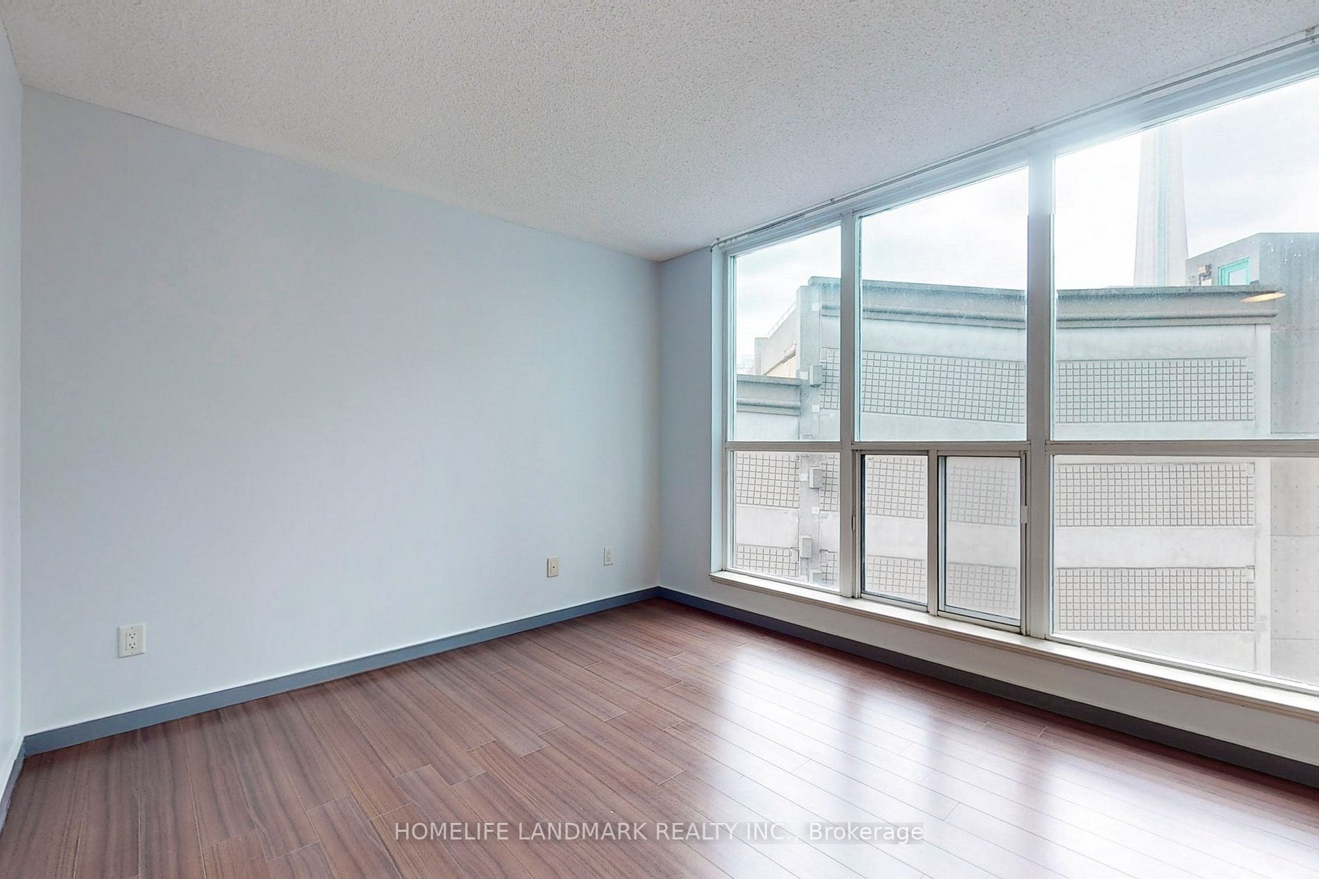 8 York St, #612