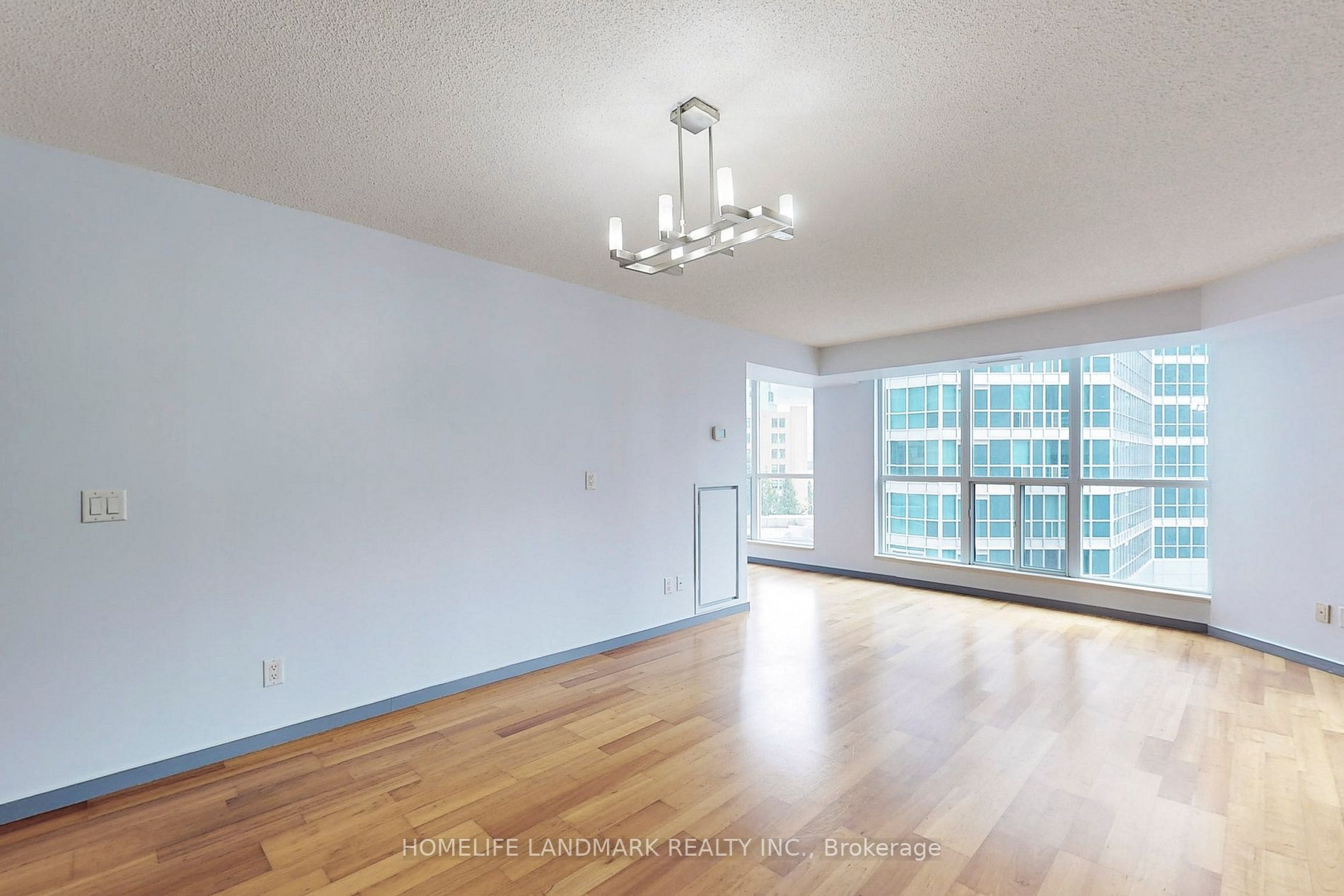 8 York St, #612