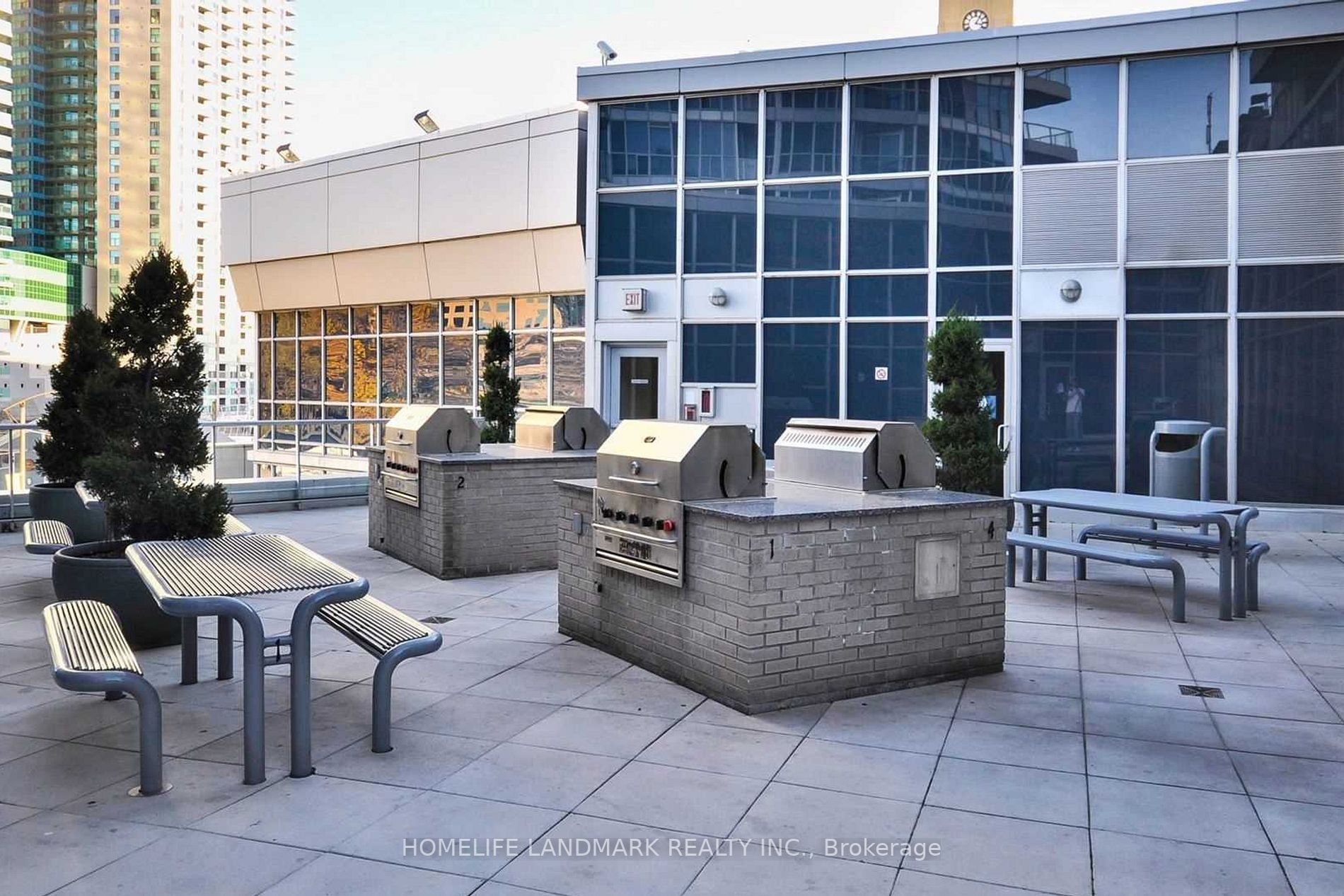 8 York St, #612